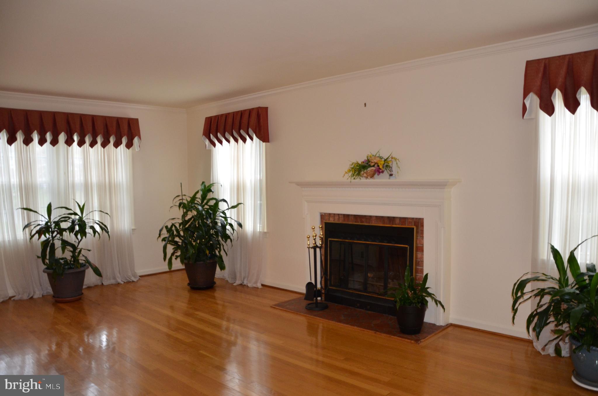 HILLANDALE - Residential