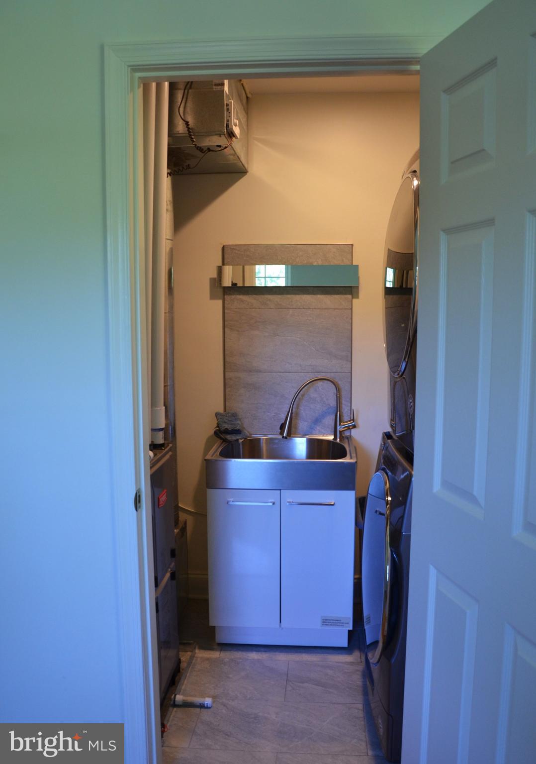 HILLANDALE - Residential