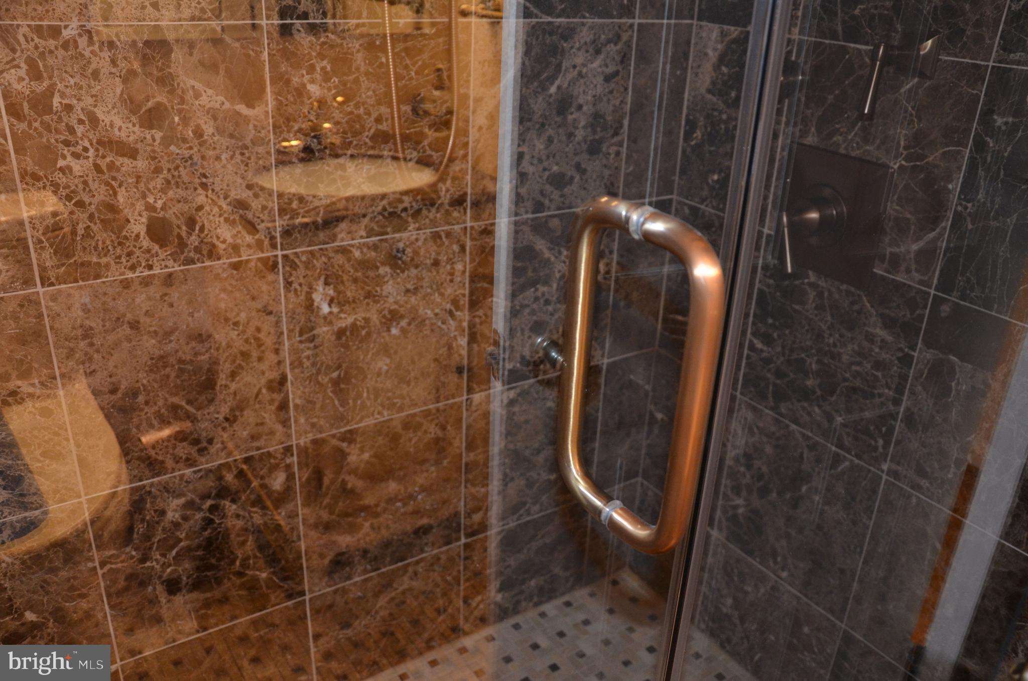 HILLANDALE - Residential