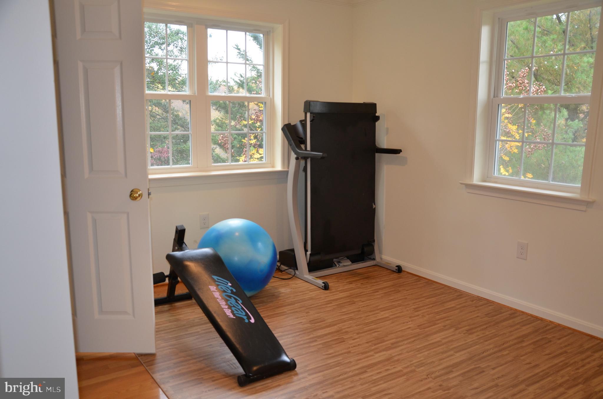 HILLANDALE - Residential