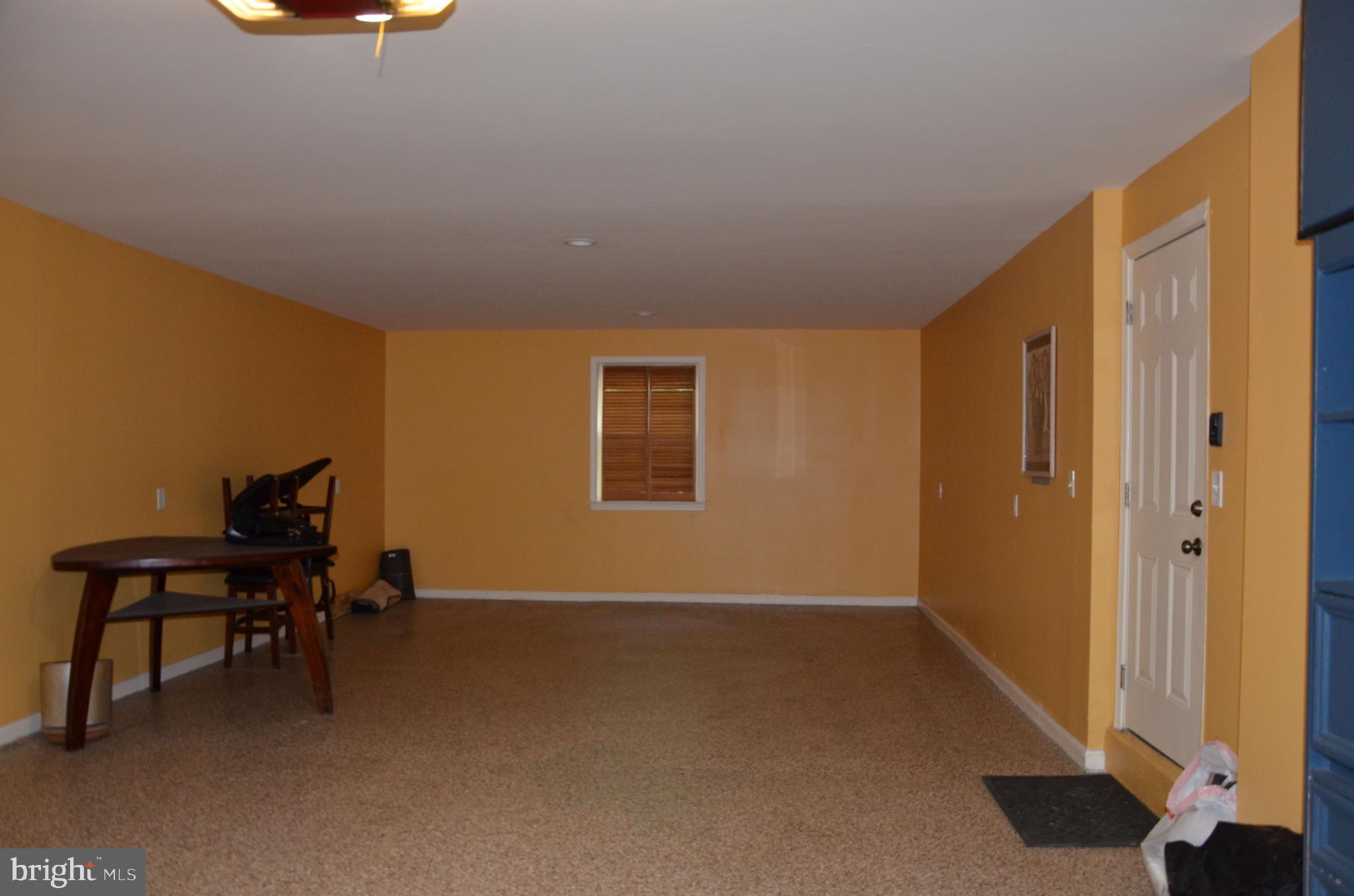 HILLANDALE - Residential