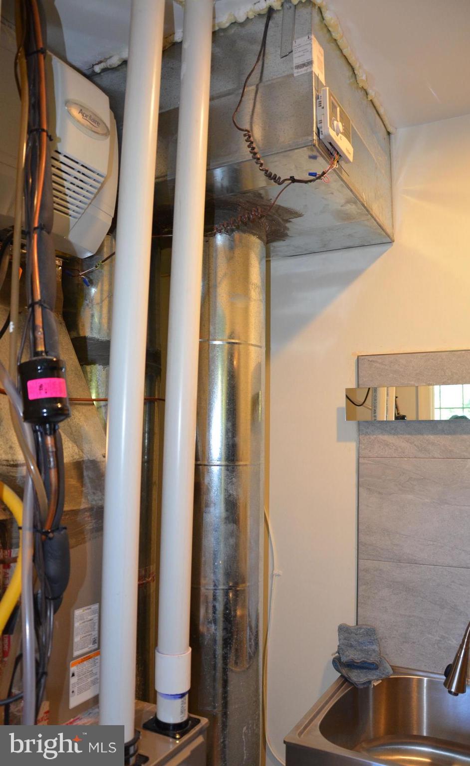 HILLANDALE - Residential