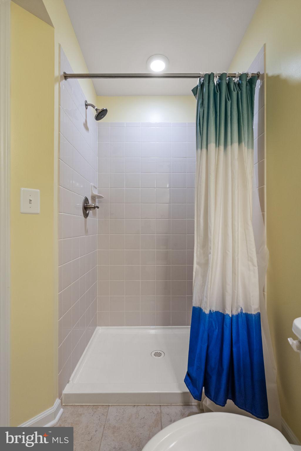 CARDINAL GROVE/EAGLES PT - Residential Lease