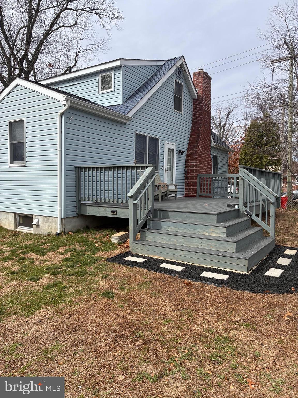 20 W LAUREL ROAD