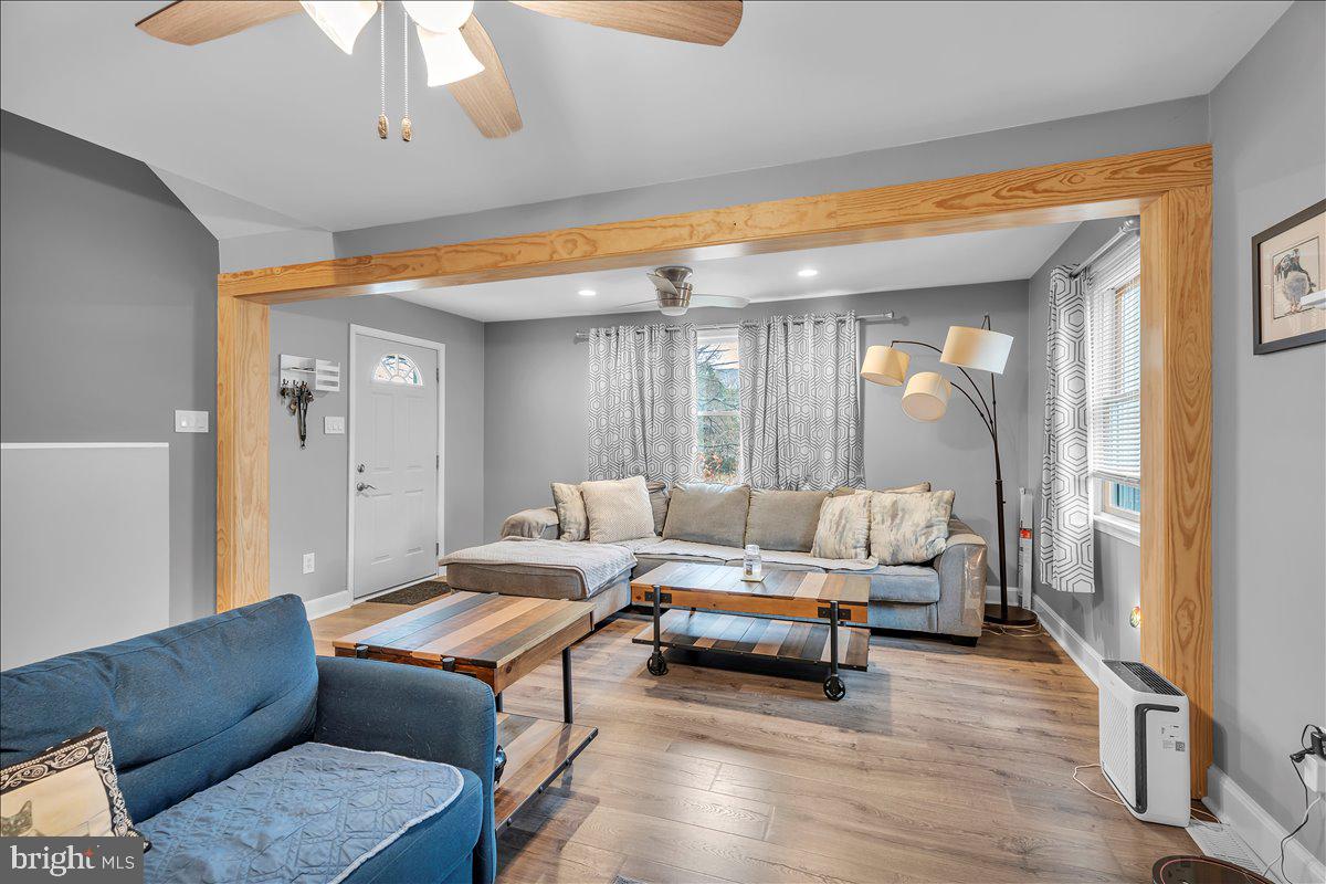 20 W LAUREL ROAD