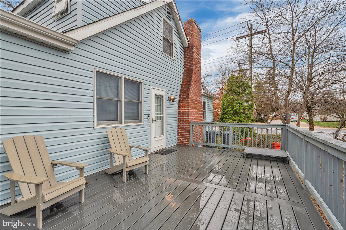 20 W LAUREL ROAD