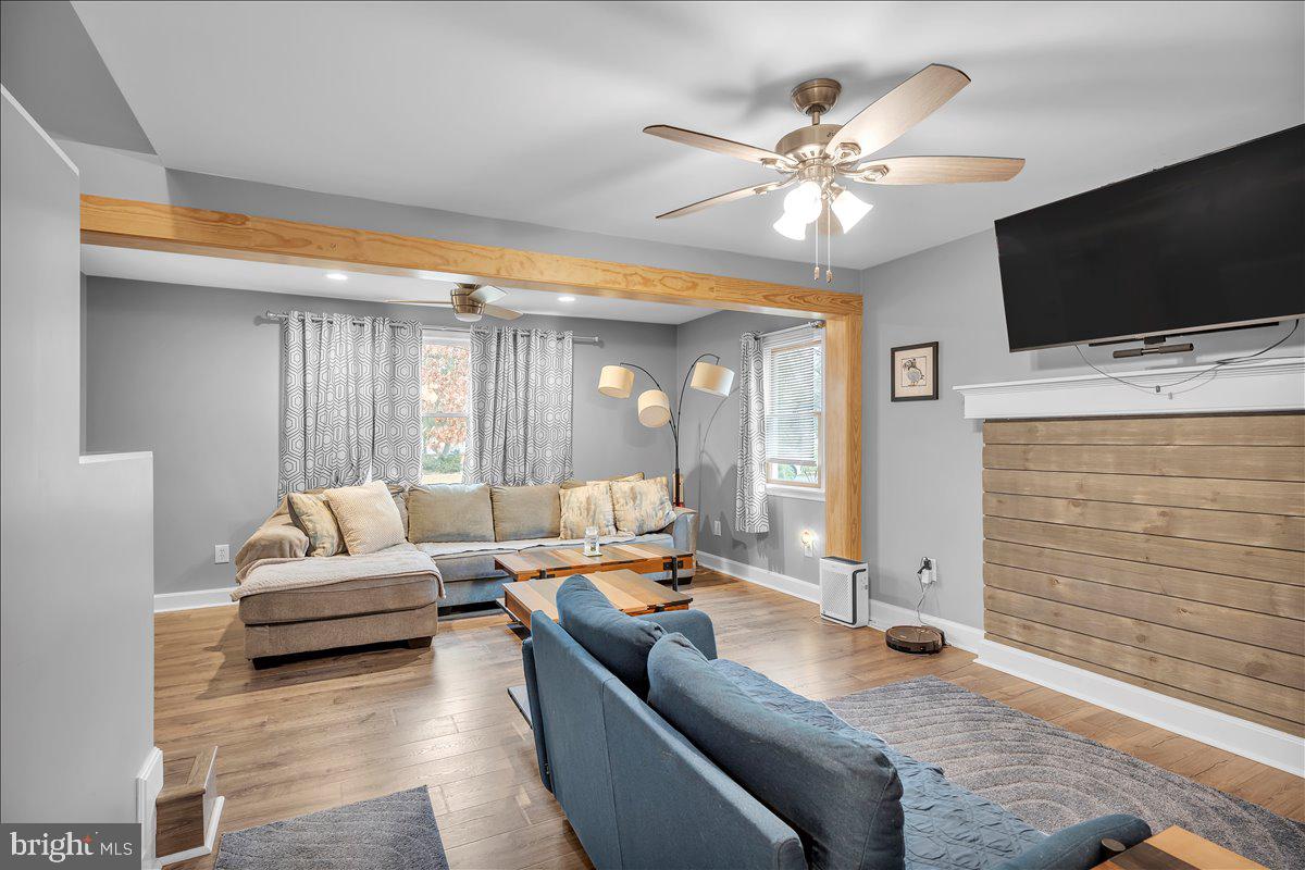 20 W LAUREL ROAD