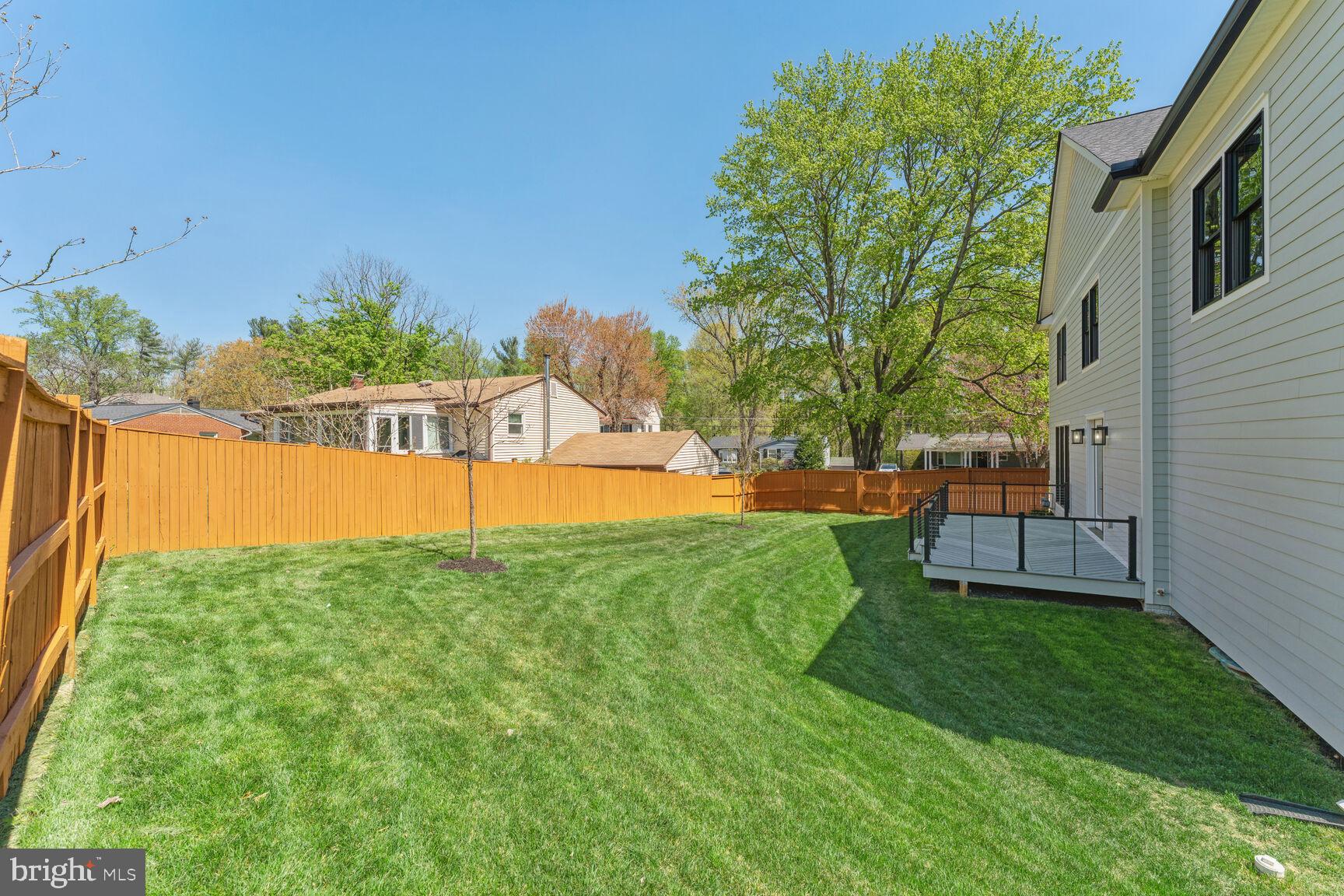 VIENNA WOODS - Residential