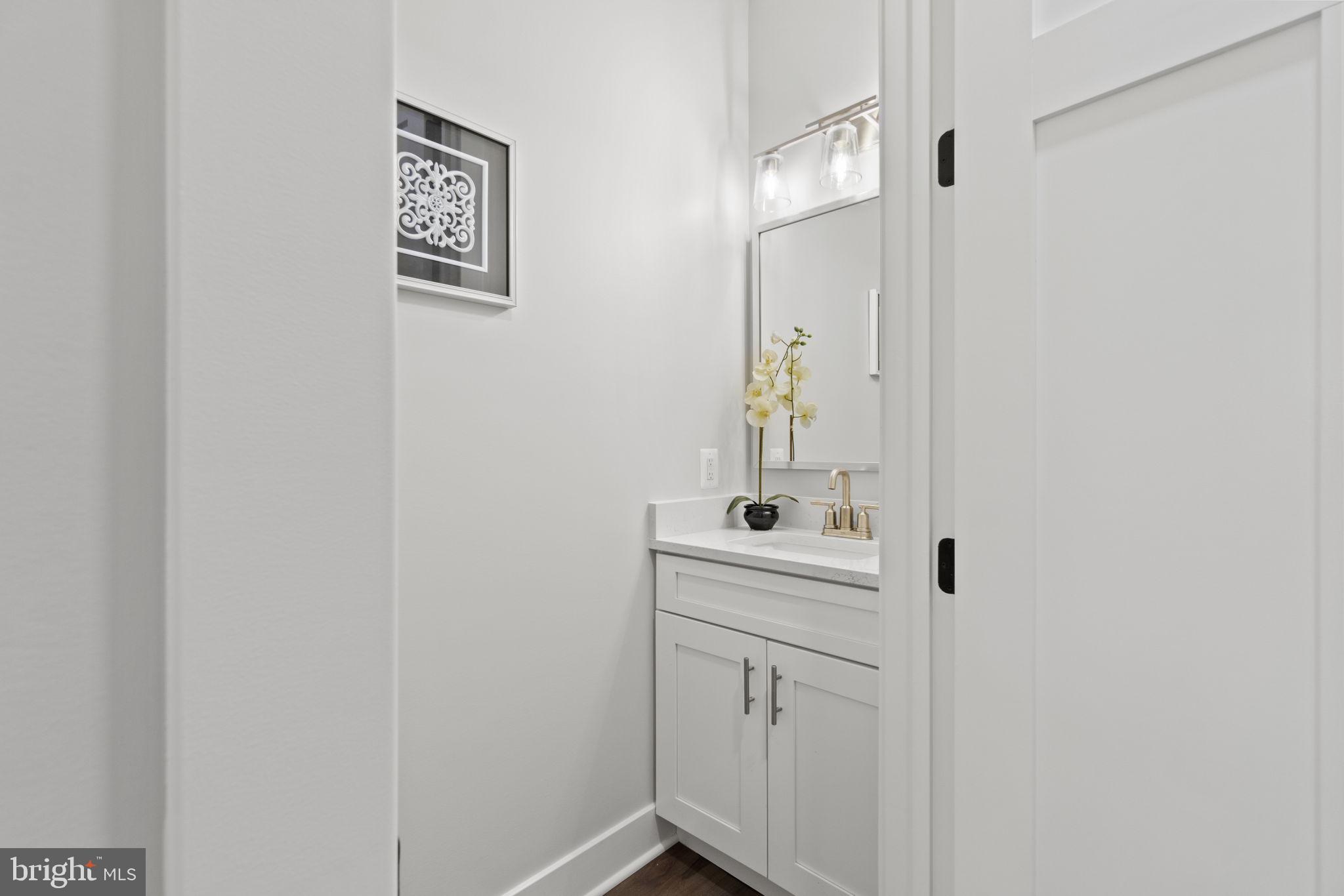 VIENNA WOODS - Residential