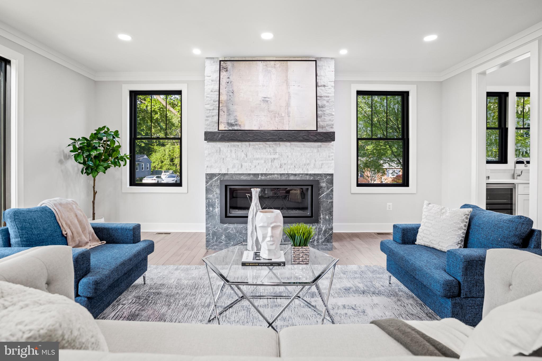 VIENNA WOODS - Residential