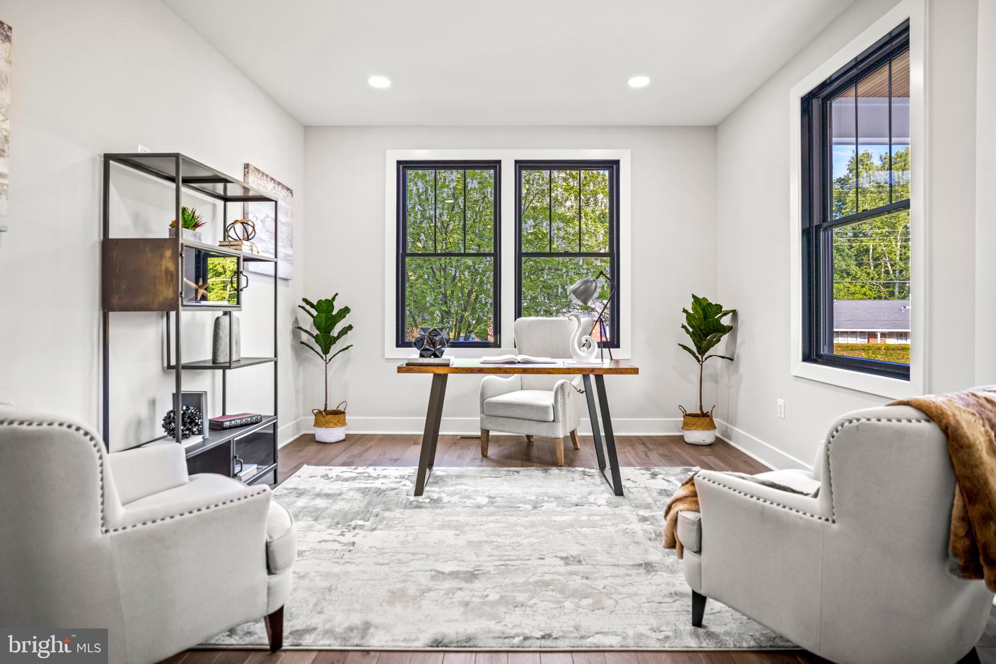 VIENNA WOODS - Residential