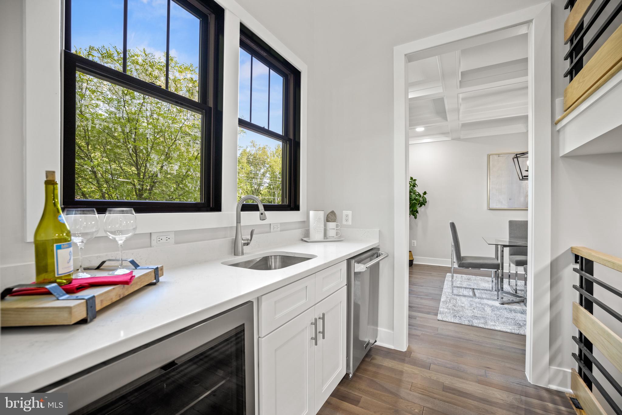 VIENNA WOODS - Residential