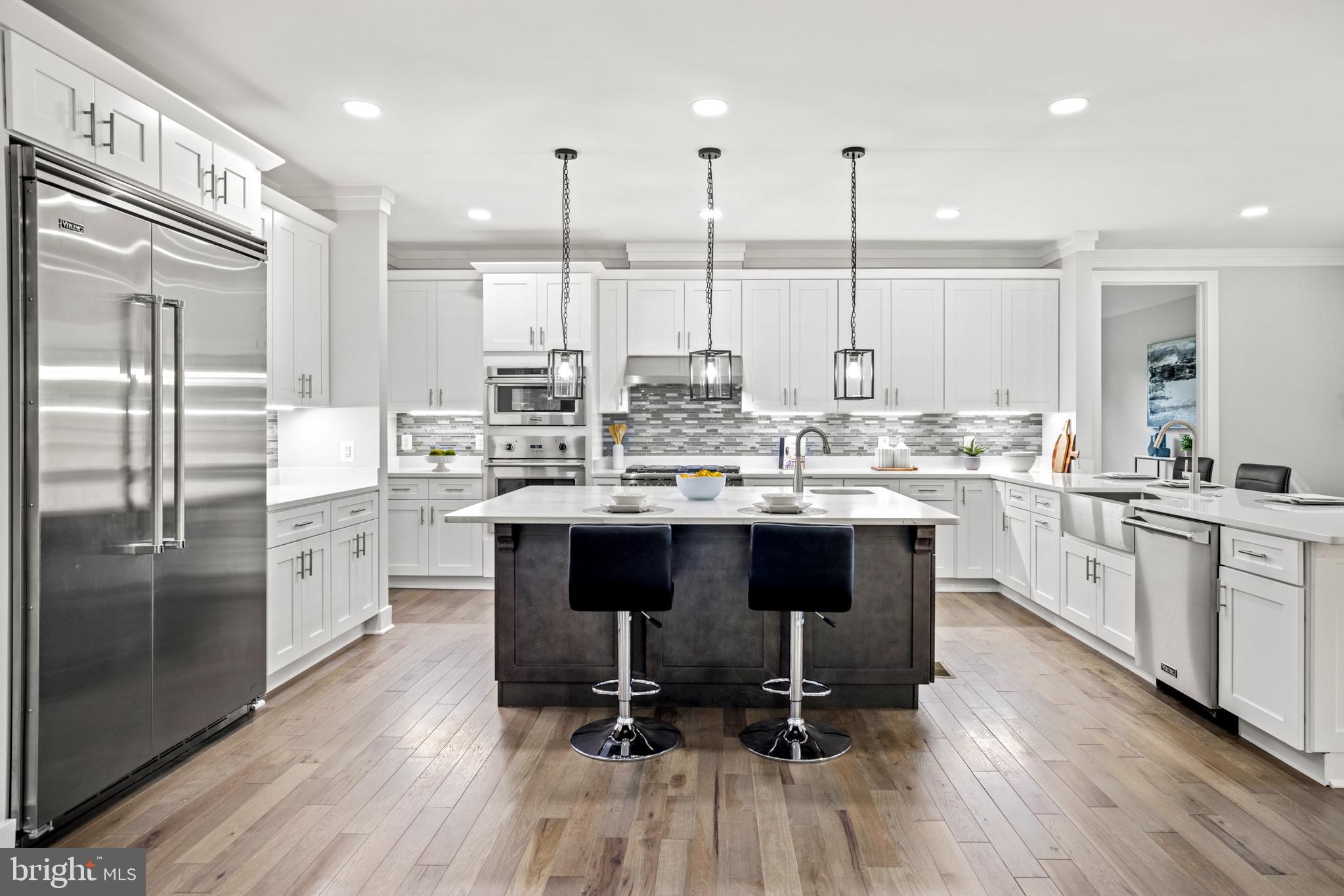 VIENNA WOODS - Residential