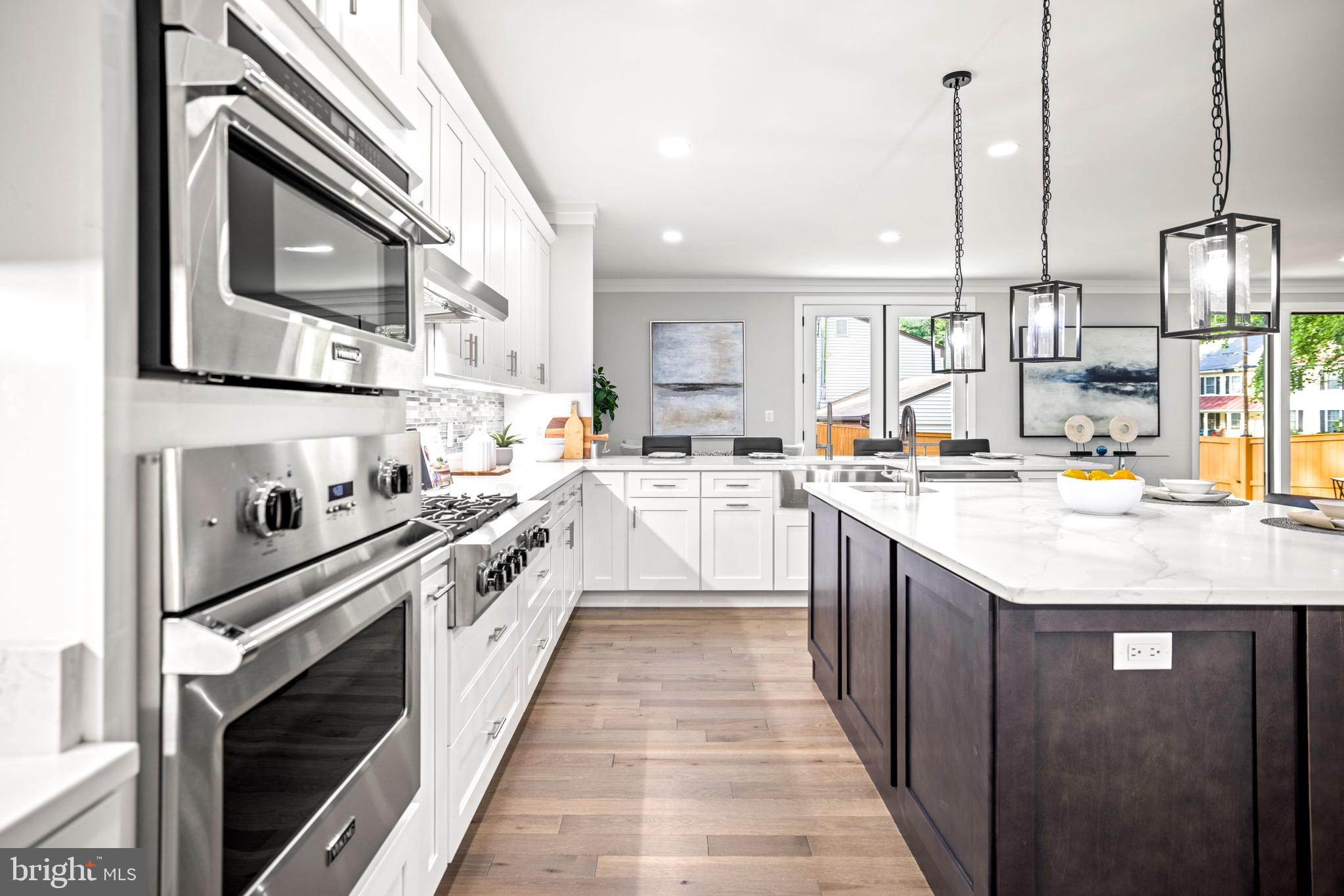 VIENNA WOODS - Residential