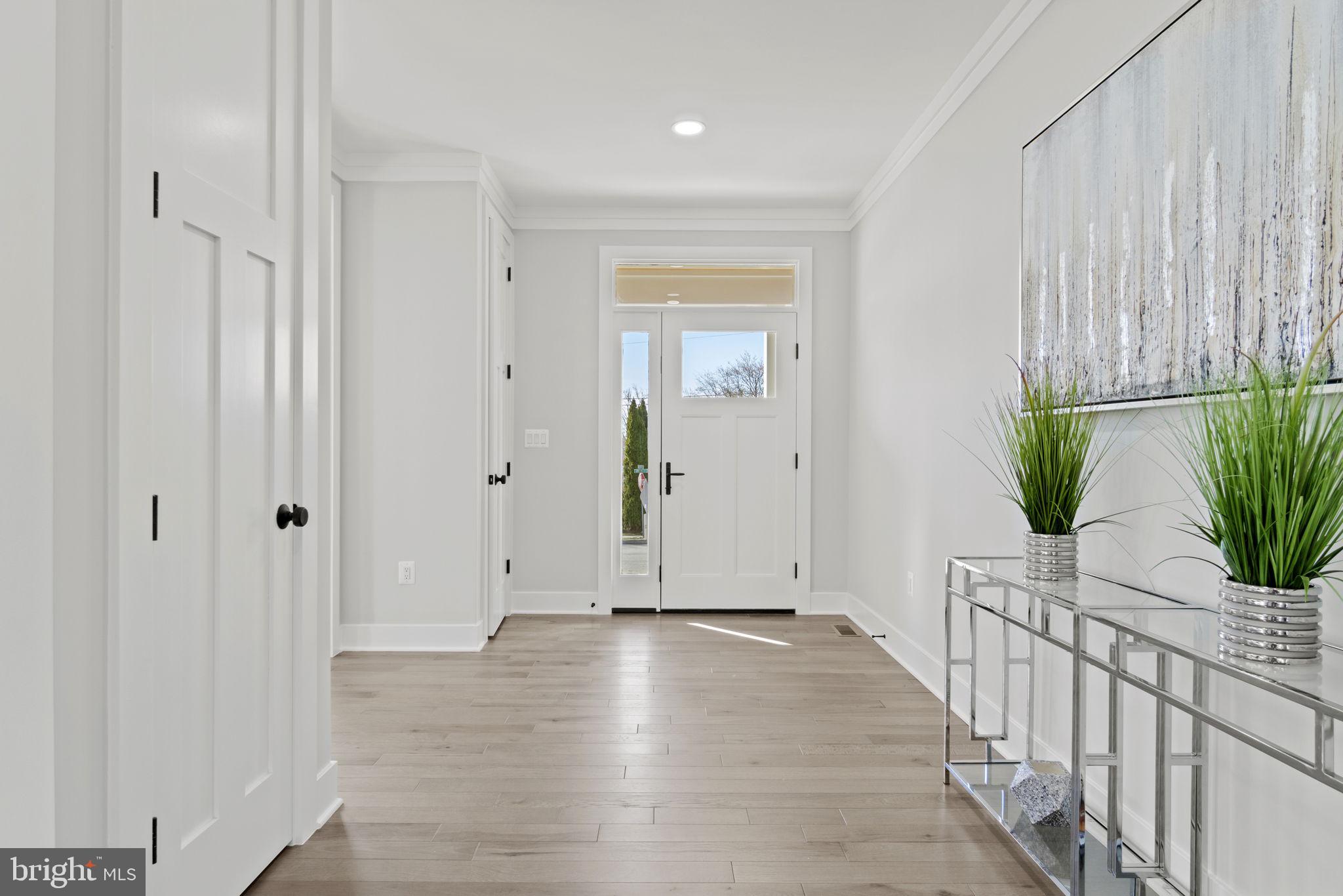 VIENNA WOODS - Residential