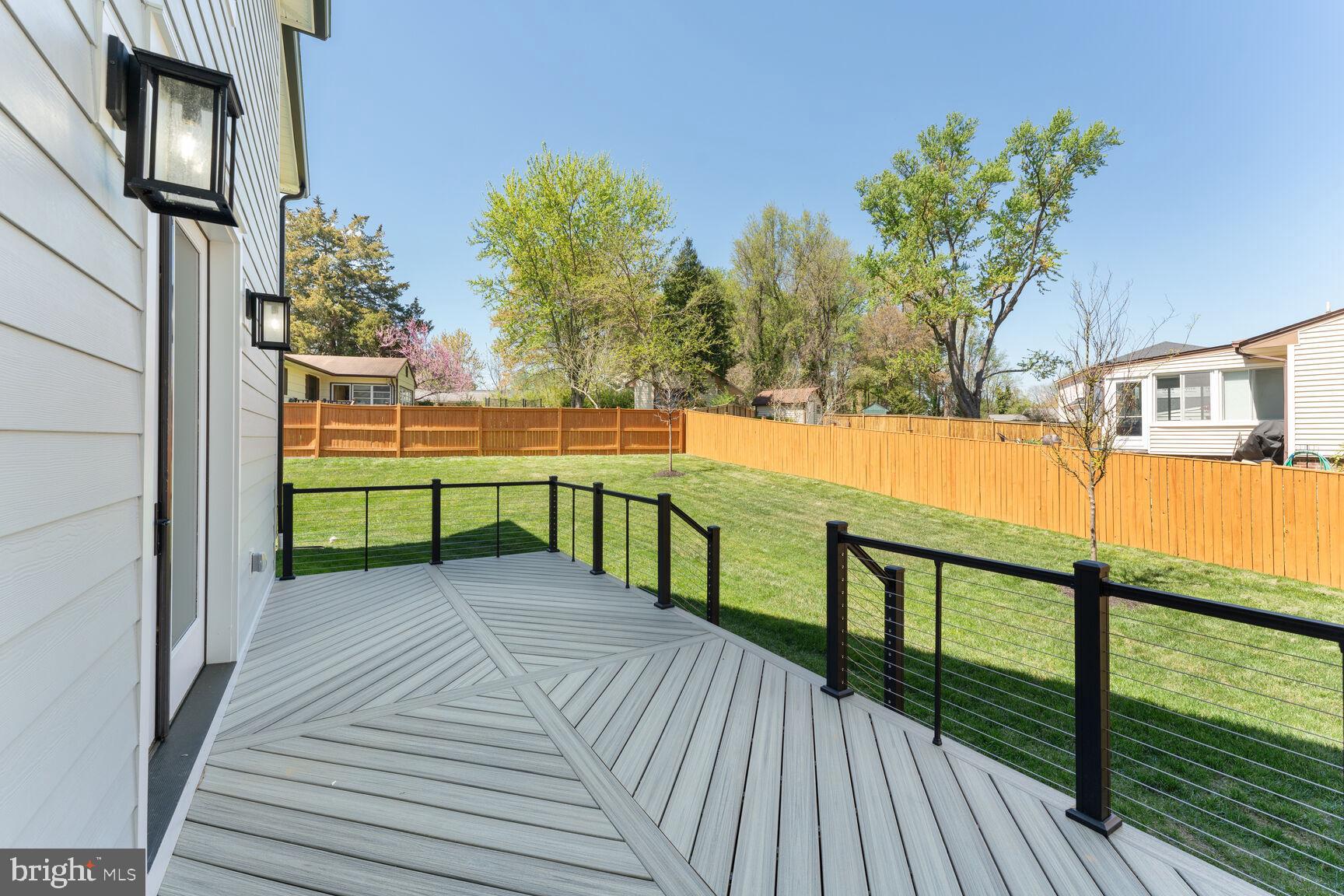 VIENNA WOODS - Residential