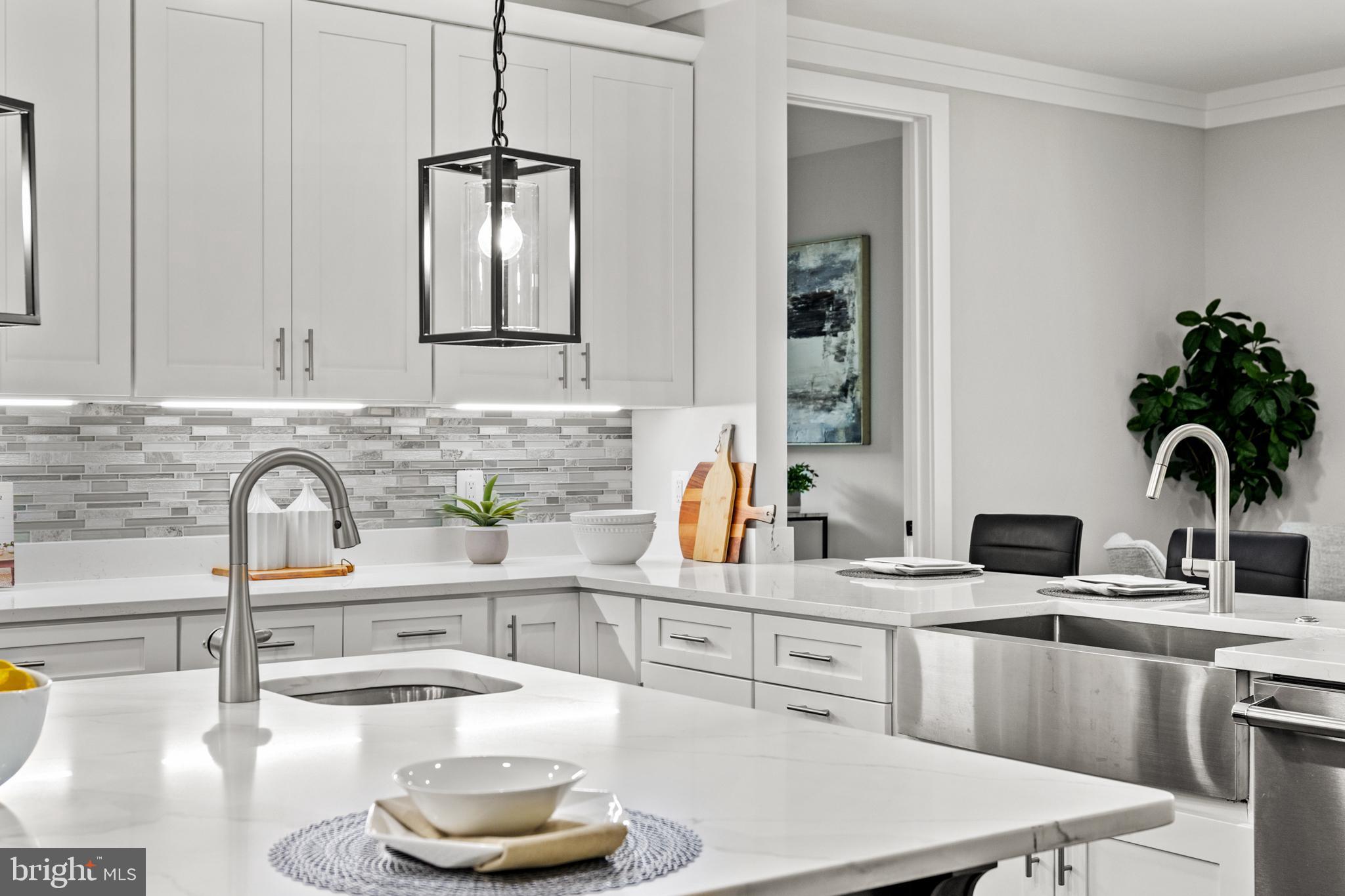 VIENNA WOODS - Residential