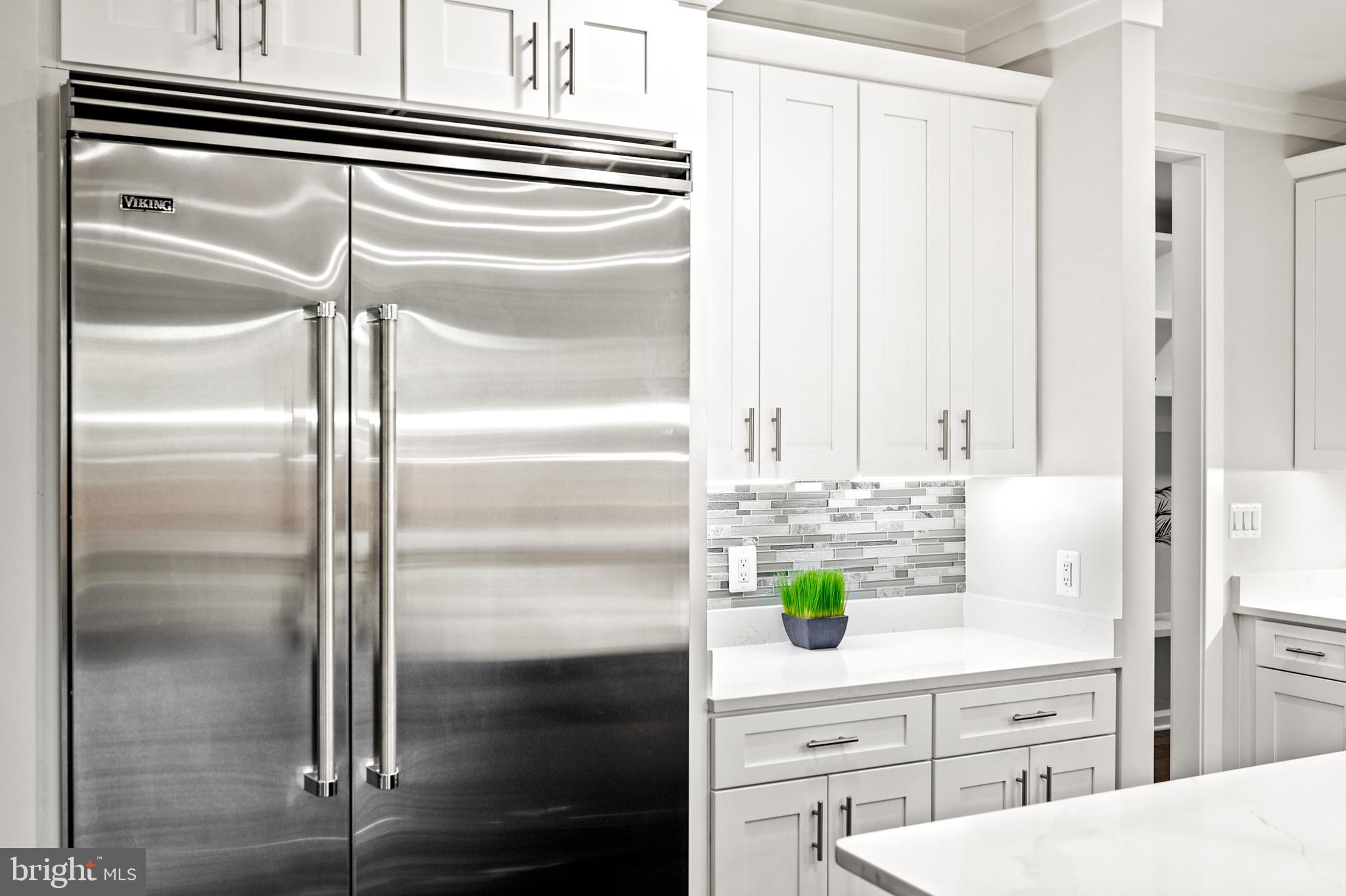 VIENNA WOODS - Residential