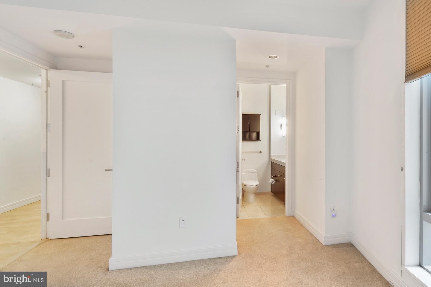 AVENUE OF THE ARTS - Residential Lease