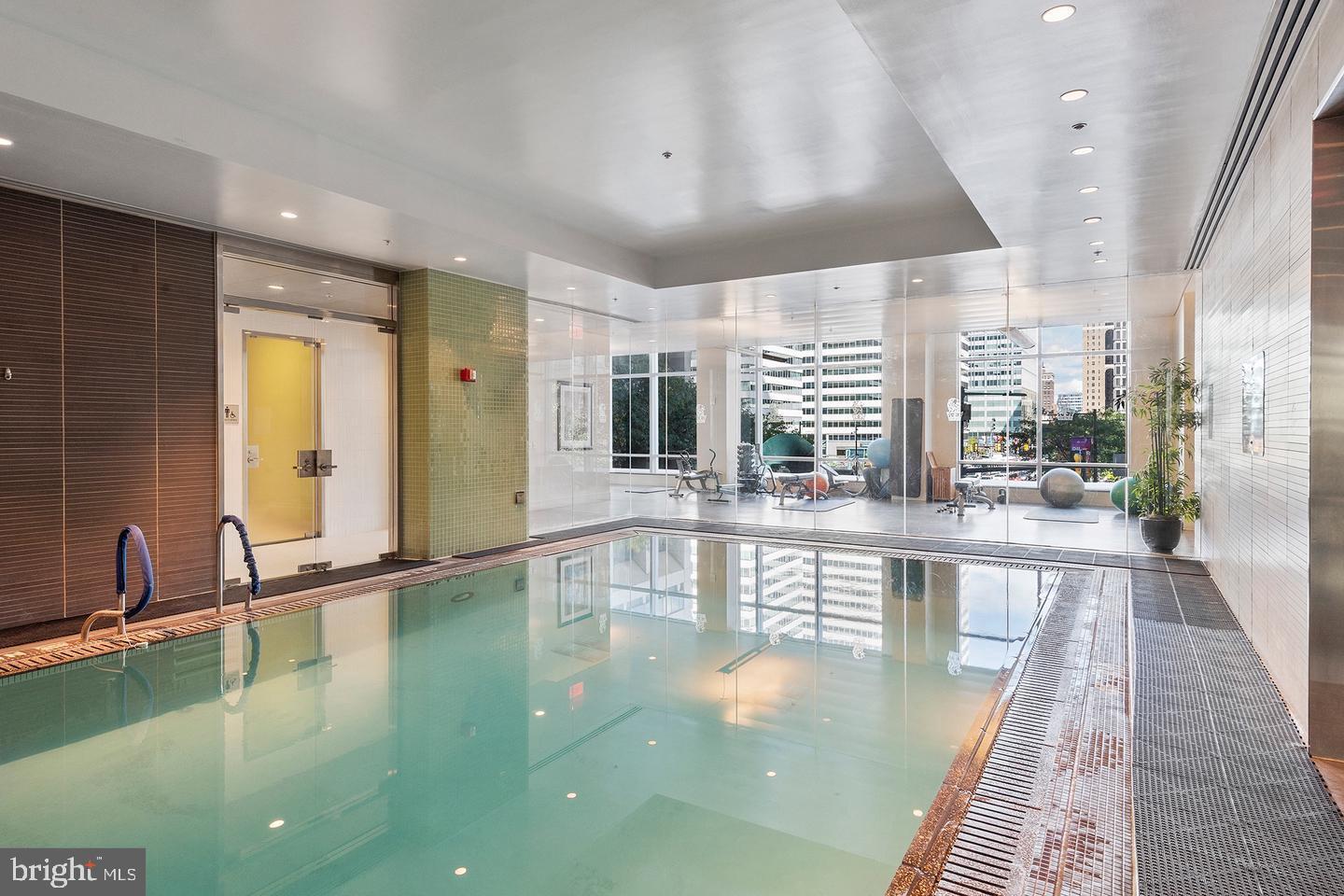 AVENUE OF THE ARTS - Residential Lease