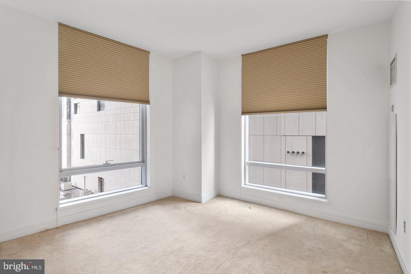 AVENUE OF THE ARTS - Residential Lease