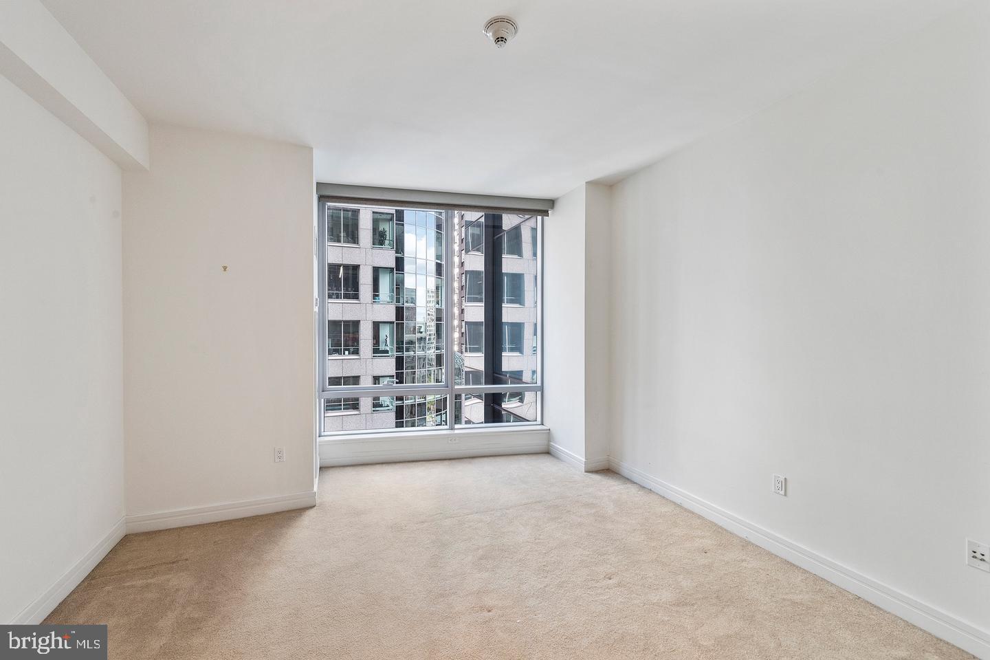 AVENUE OF THE ARTS - Residential Lease