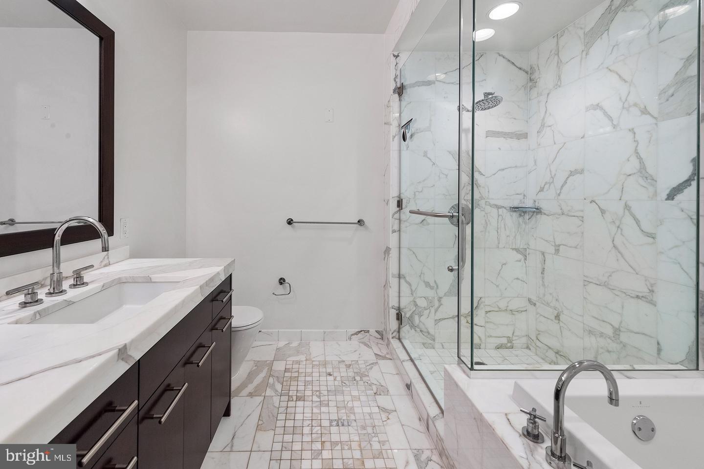 AVENUE OF THE ARTS - Residential Lease