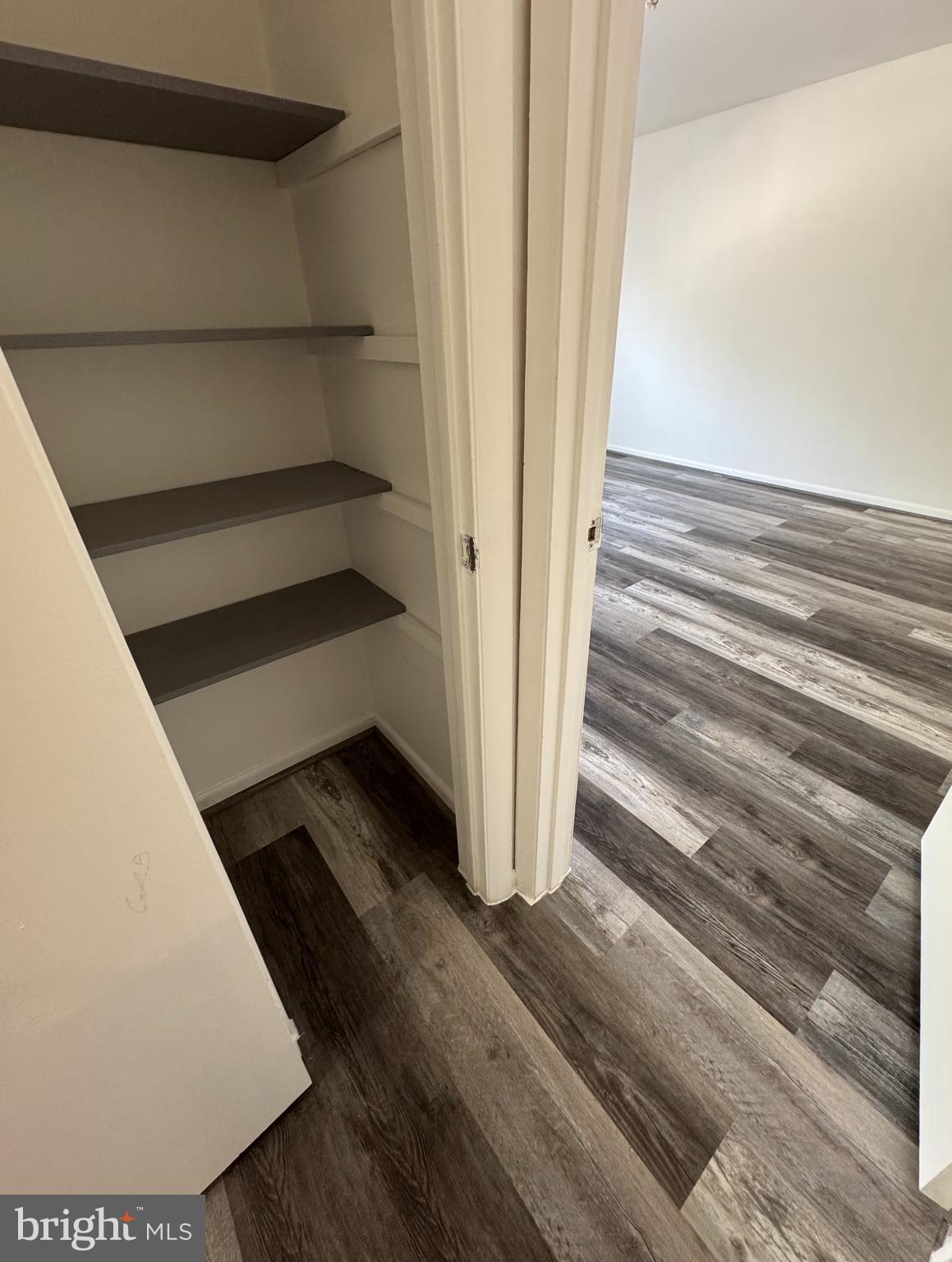 HUNTCREST CONDOMINIUM - Residential