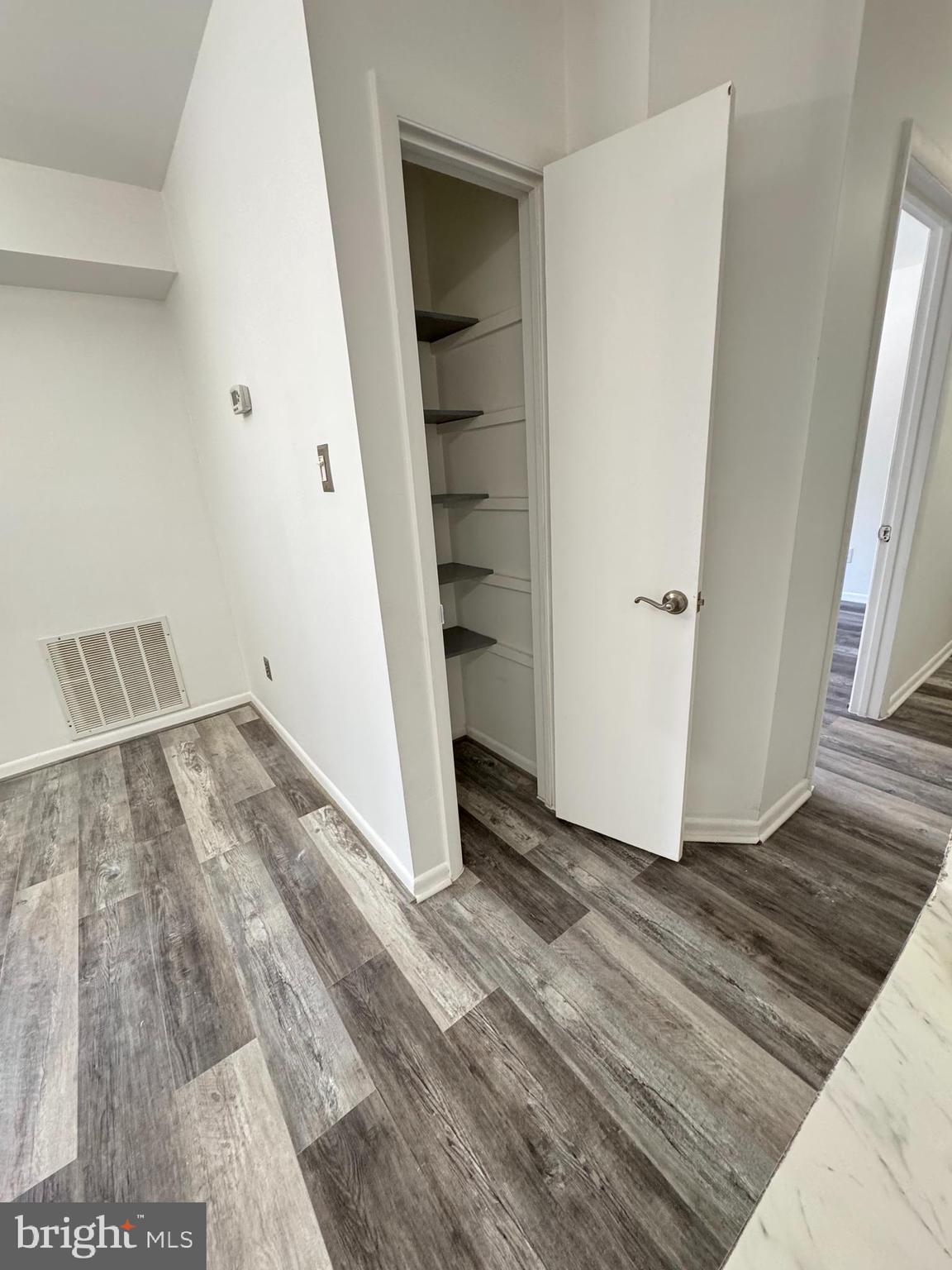 HUNTCREST CONDOMINIUM - Residential