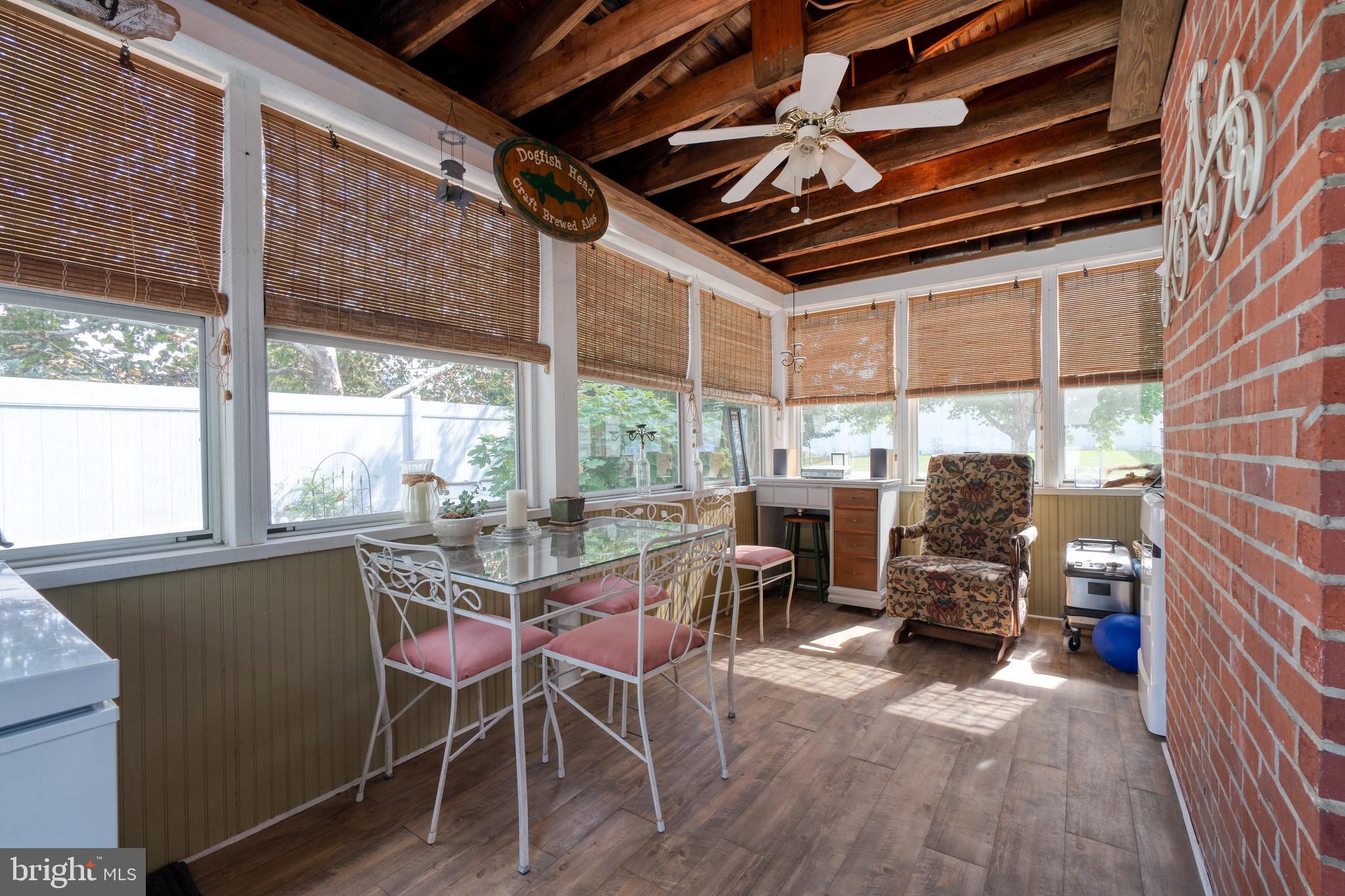 CENTREVILLE - Residential