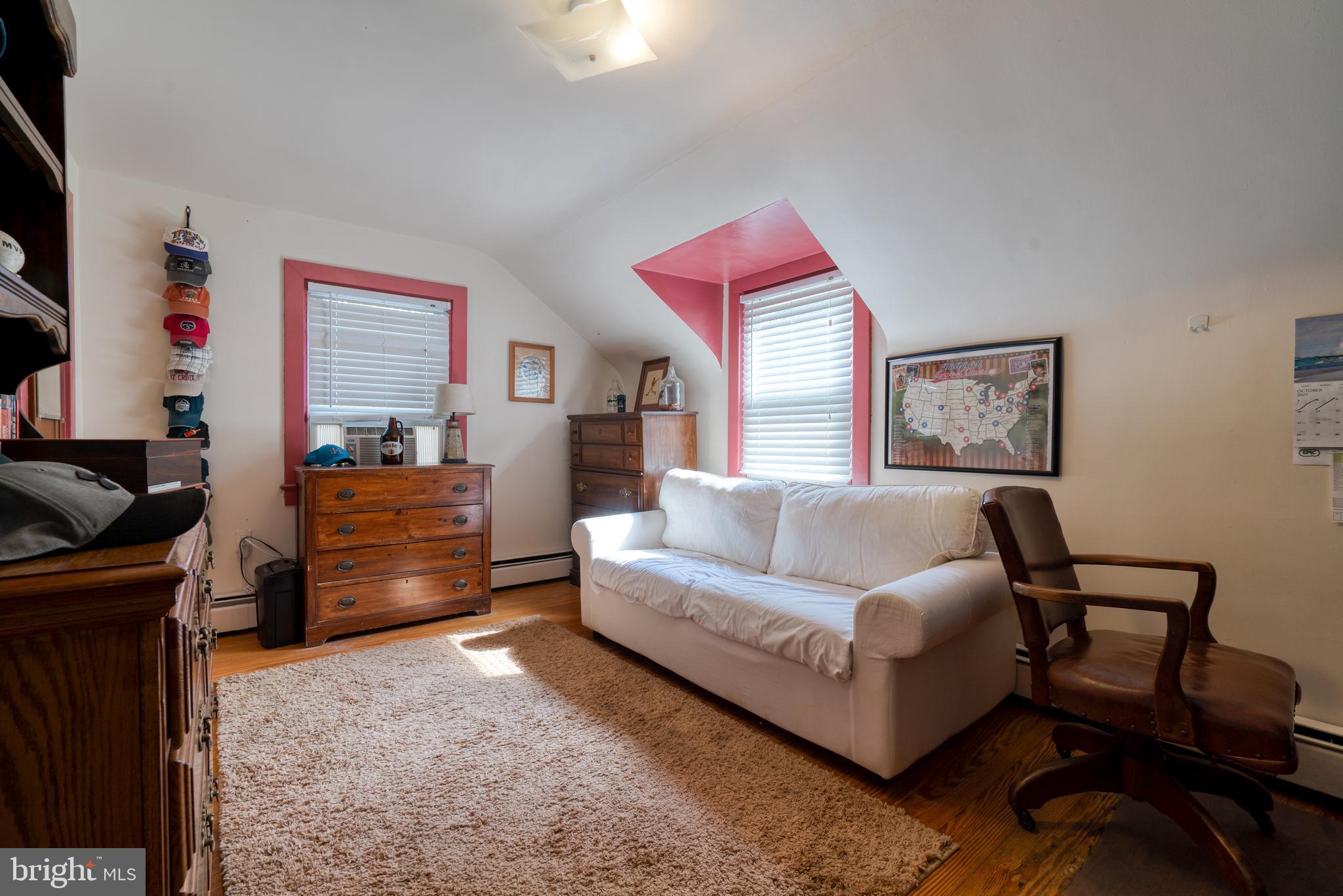 CENTREVILLE - Residential