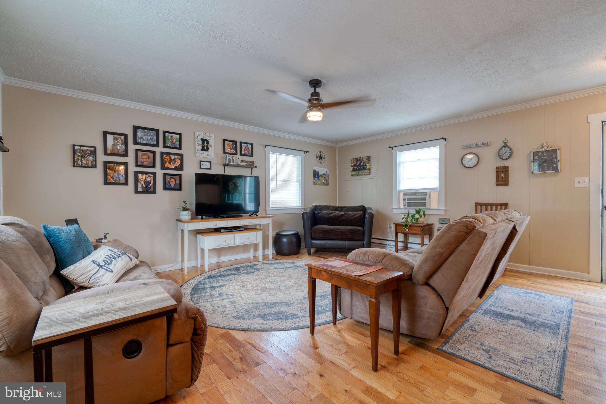 CENTREVILLE - Residential