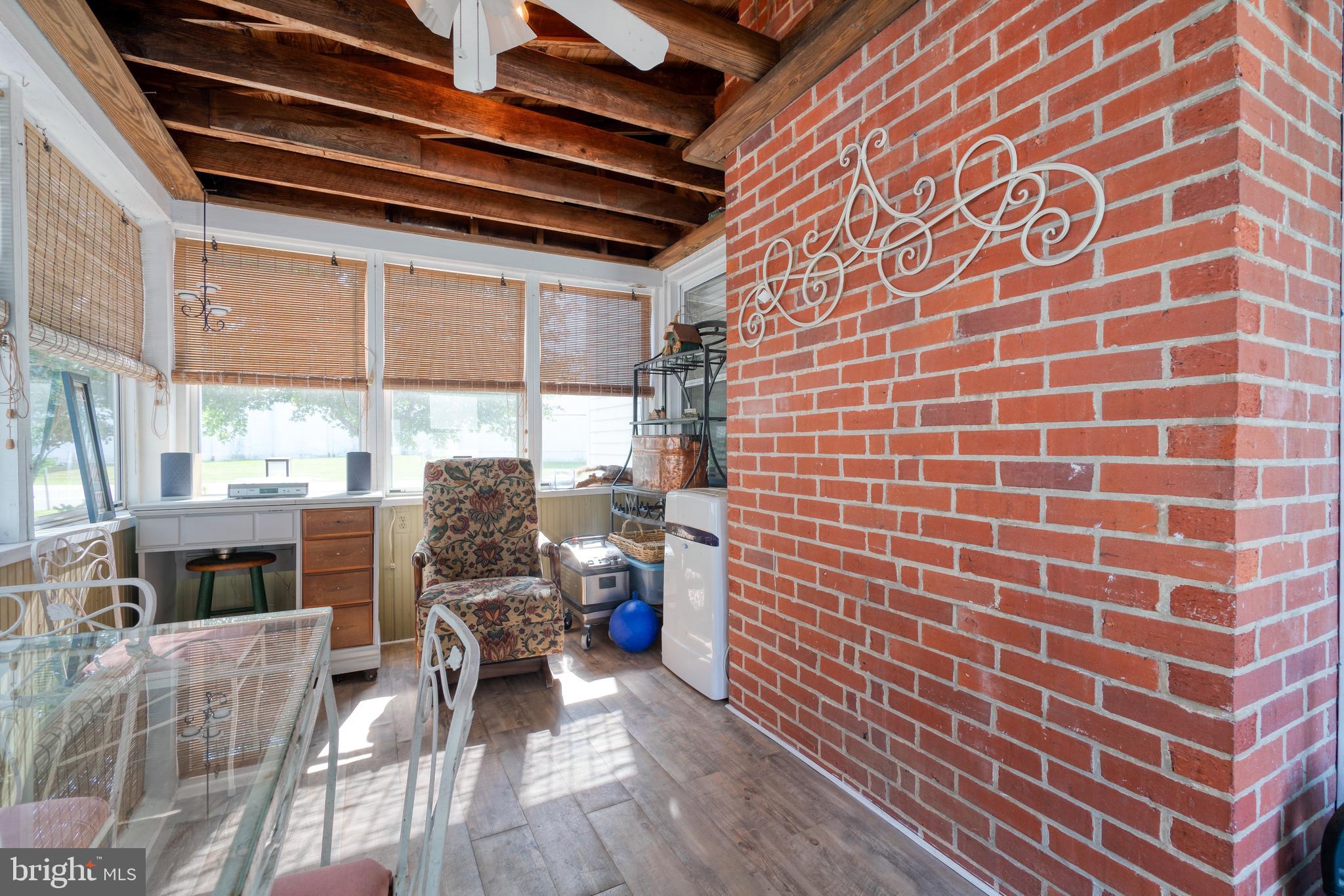 CENTREVILLE - Residential