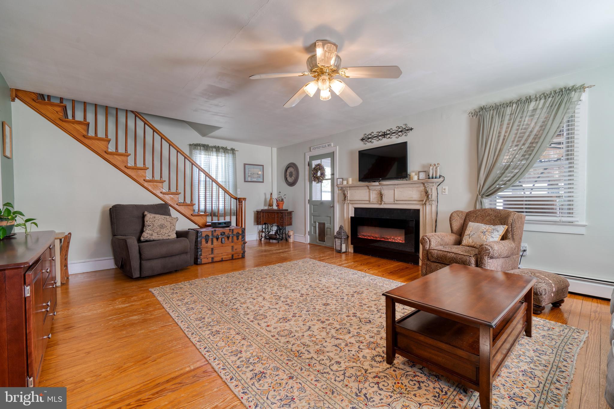 CENTREVILLE - Residential