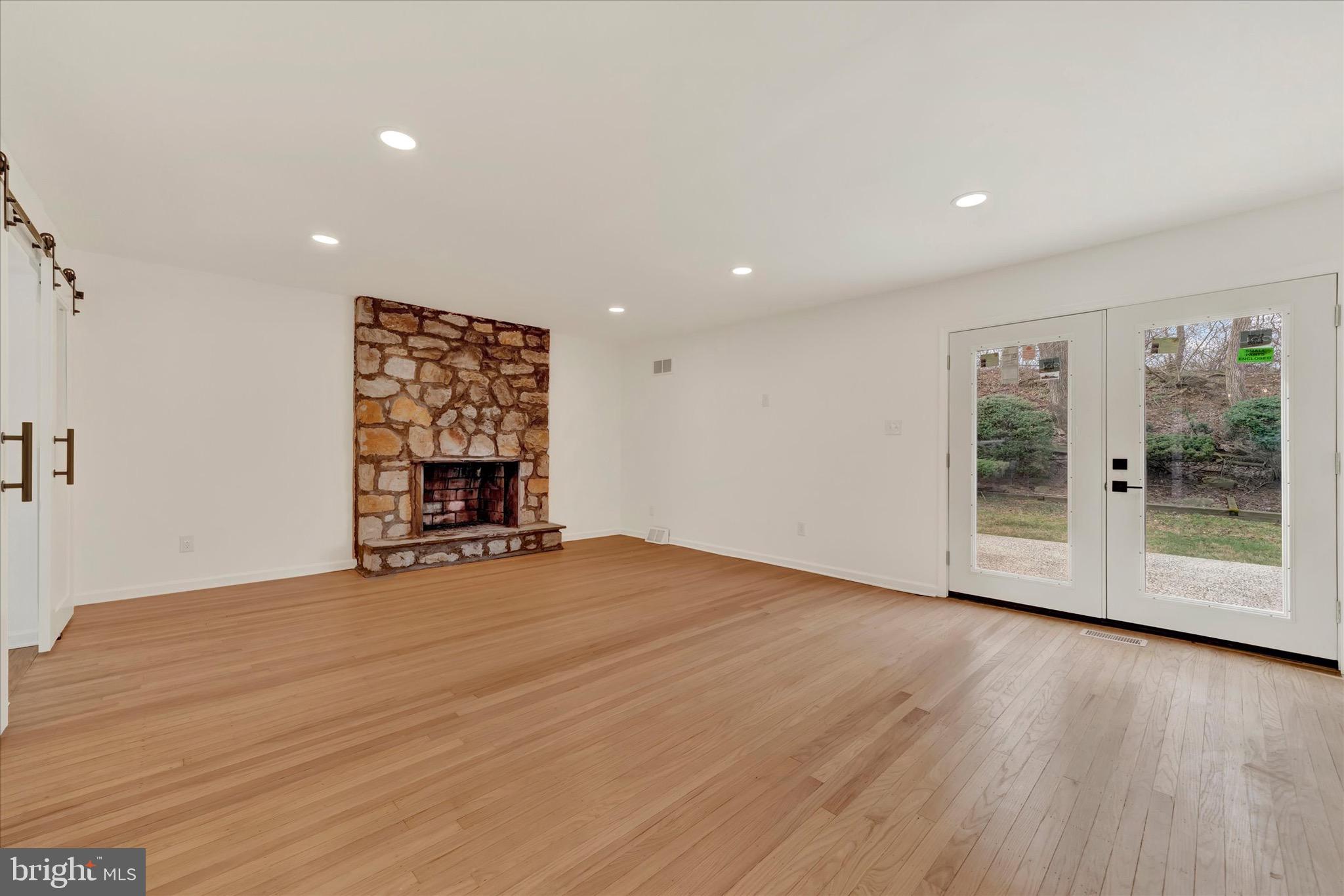 ROLLING GREEN - Residential