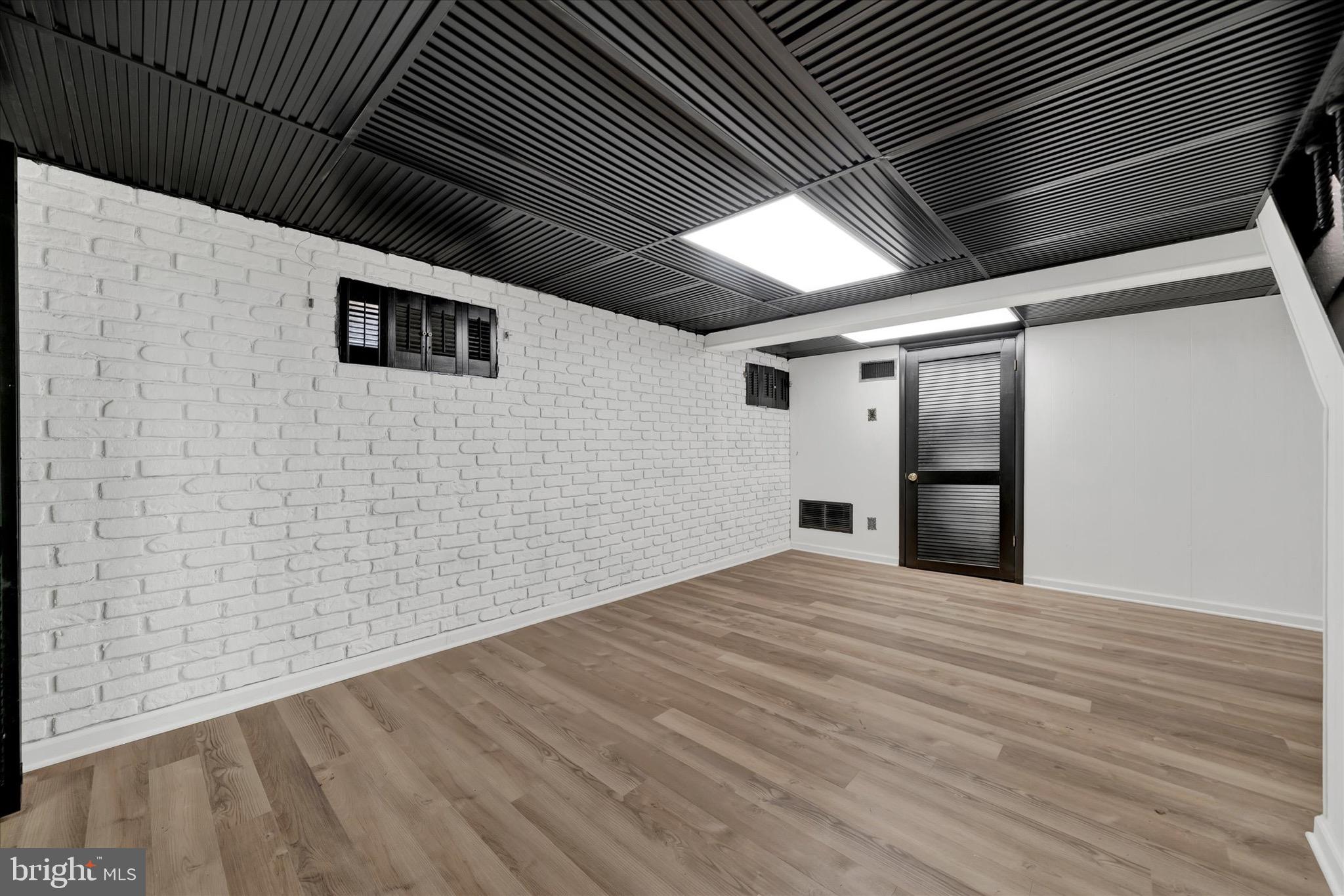 ROLLING GREEN - Residential