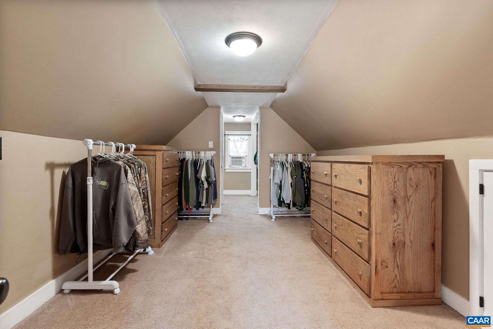 DOGWOOD VALLEY - Residential