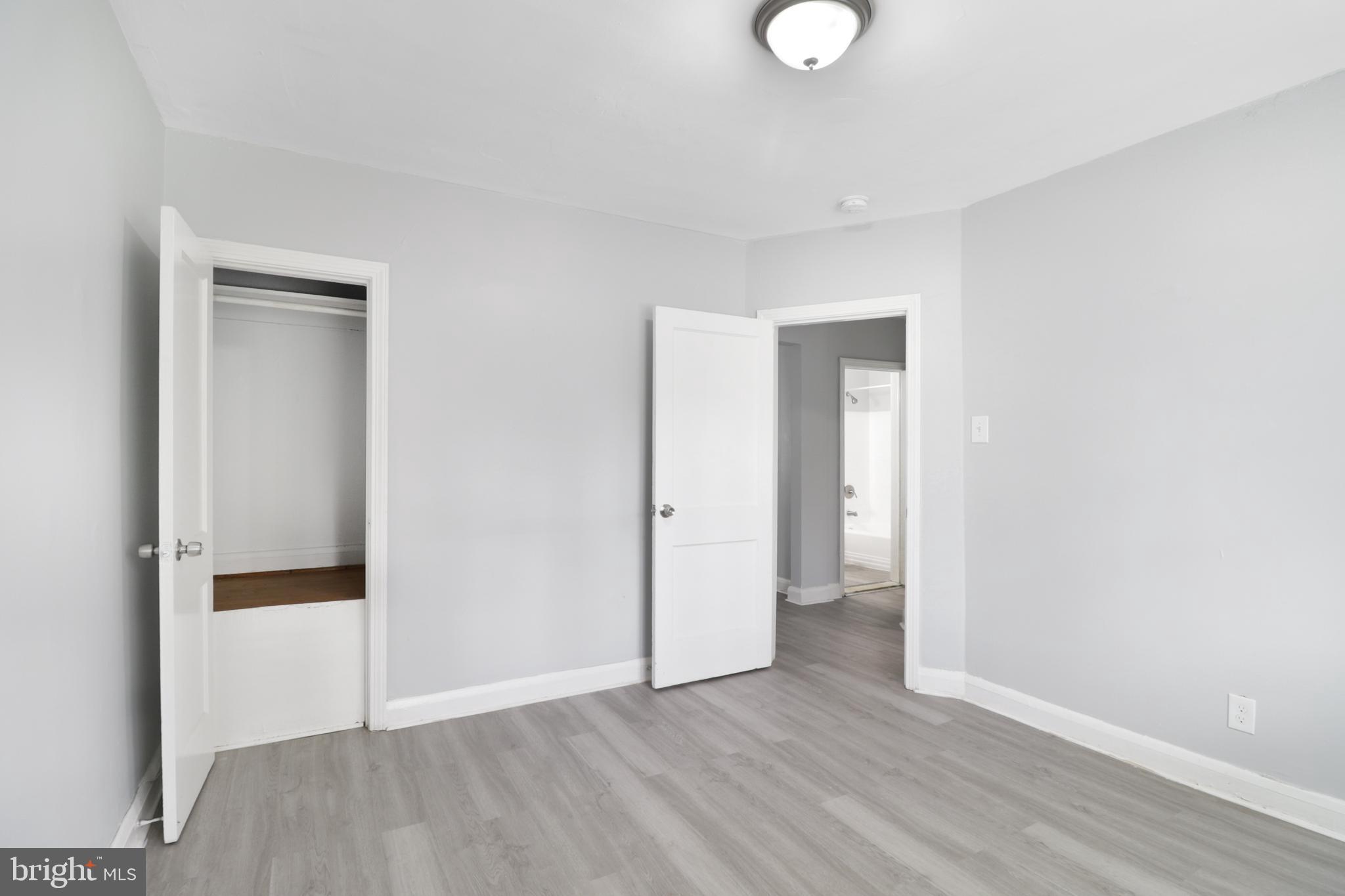 GLEN OAKS - Residential