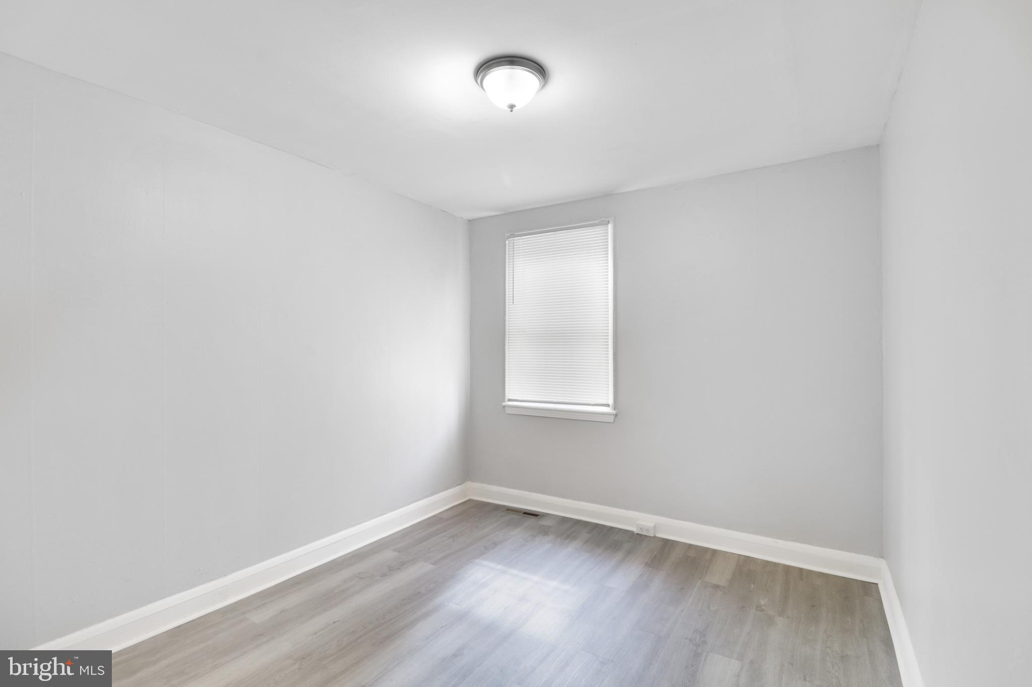 GLEN OAKS - Residential