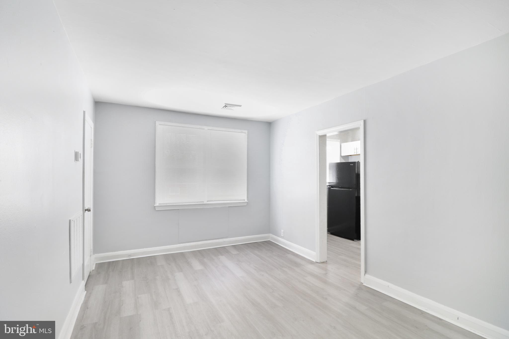 GLEN OAKS - Residential