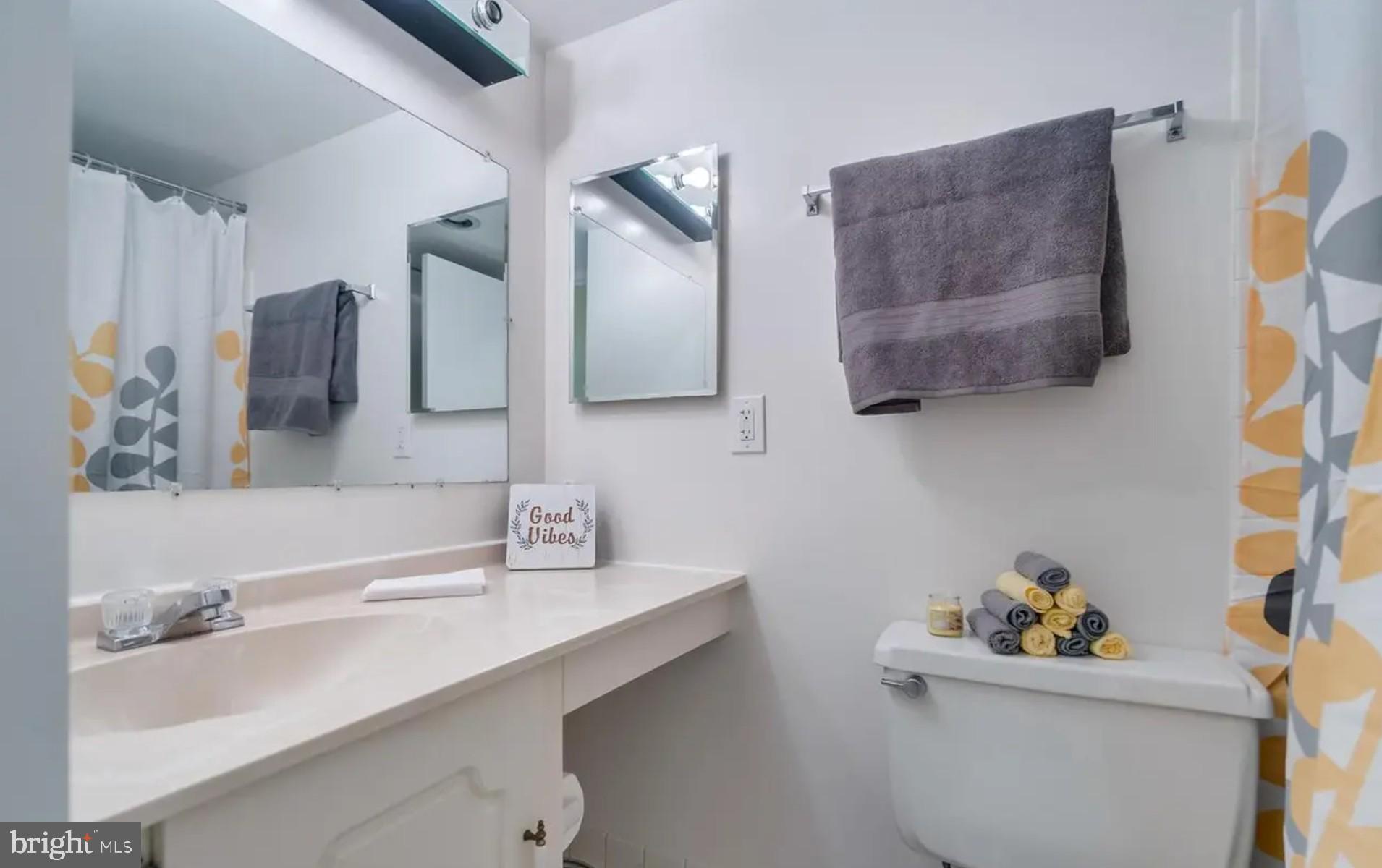 IDYLWOOD TOWERS - Residential