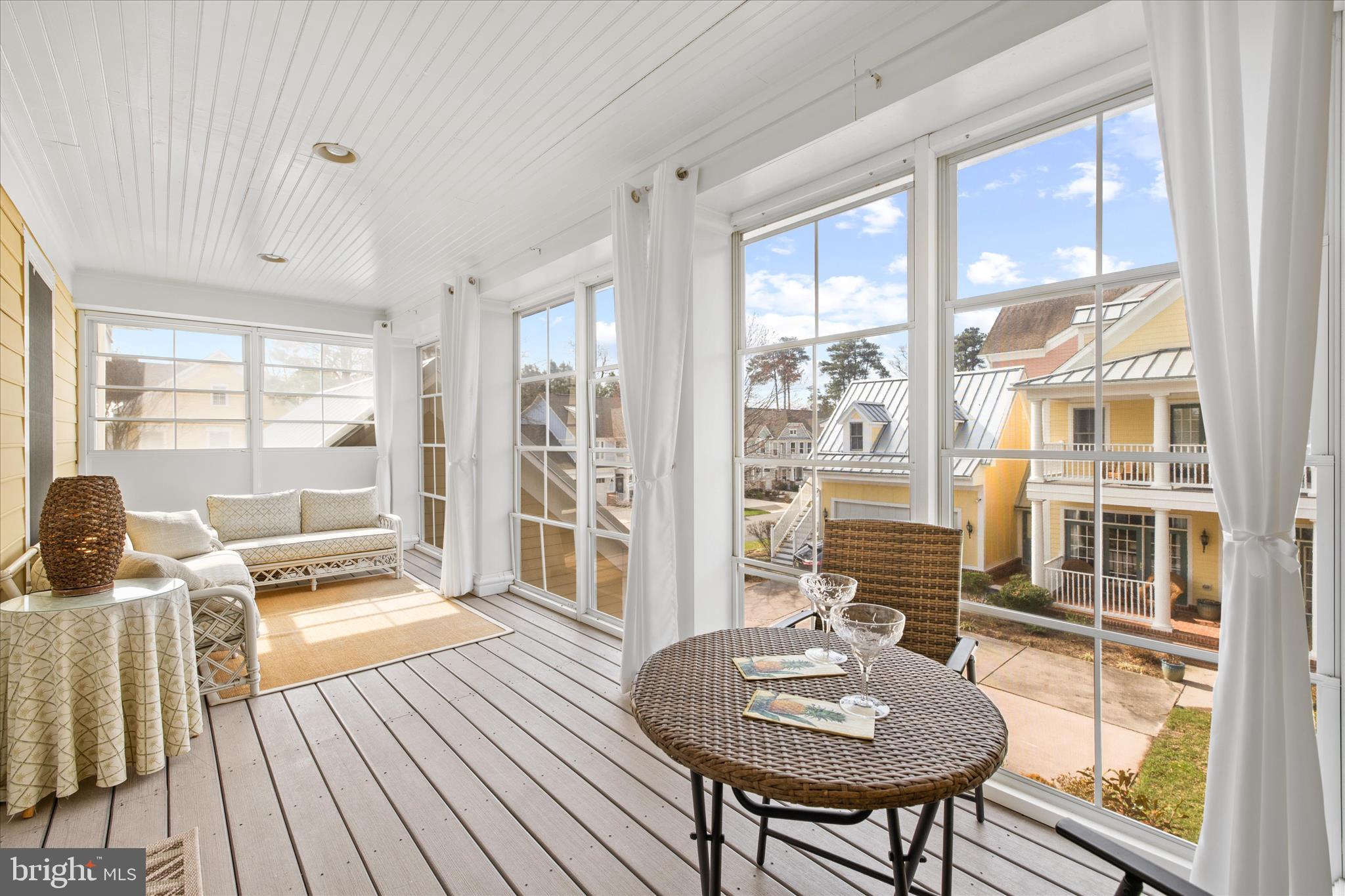 PENINSULA - Residential