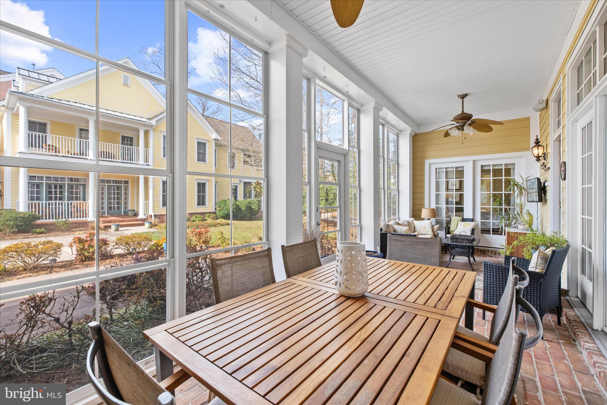 PENINSULA - Residential