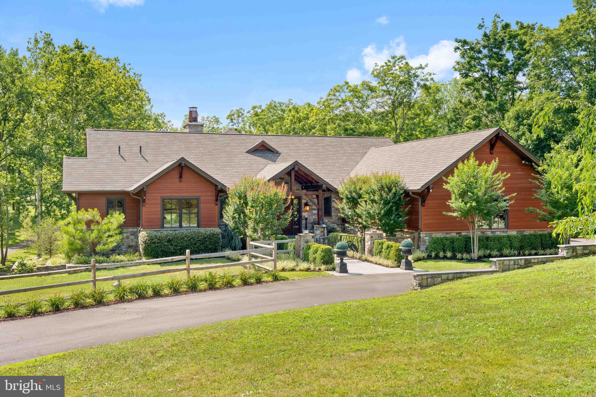 992 WORTHINGTON MILL ROAD