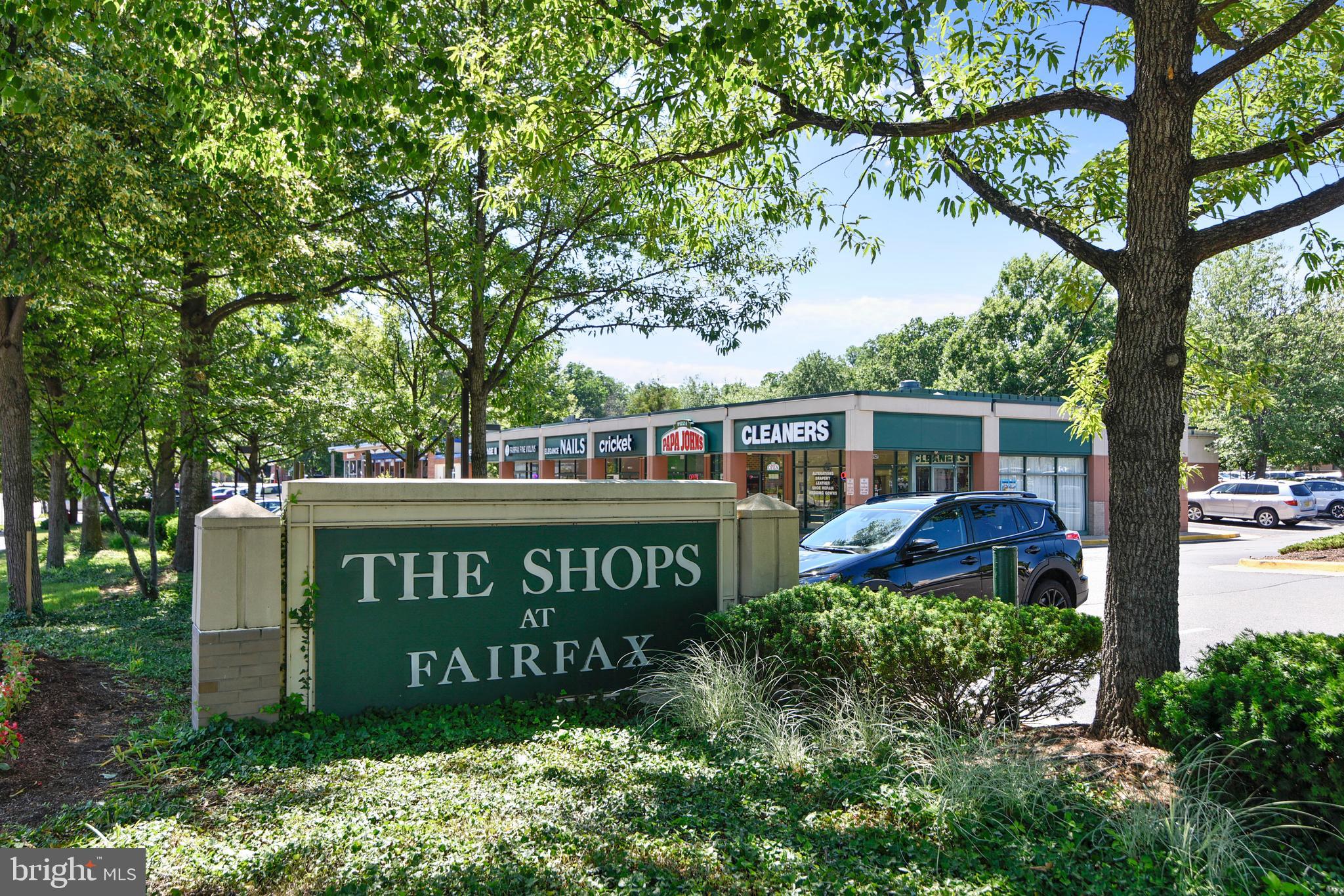 COUNTRY CLUB HILLS - Residential