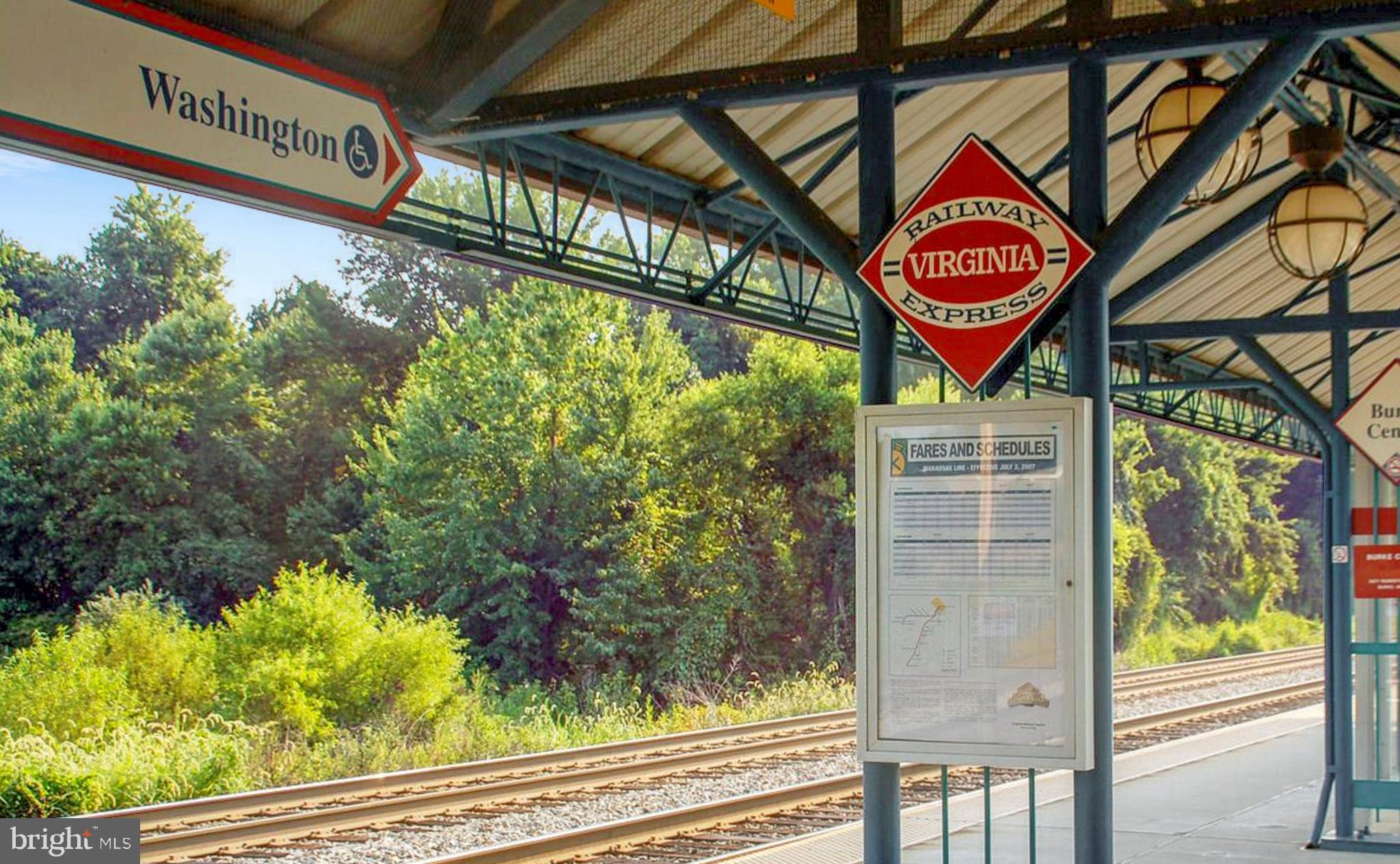 COUNTRY CLUB HILLS - Residential