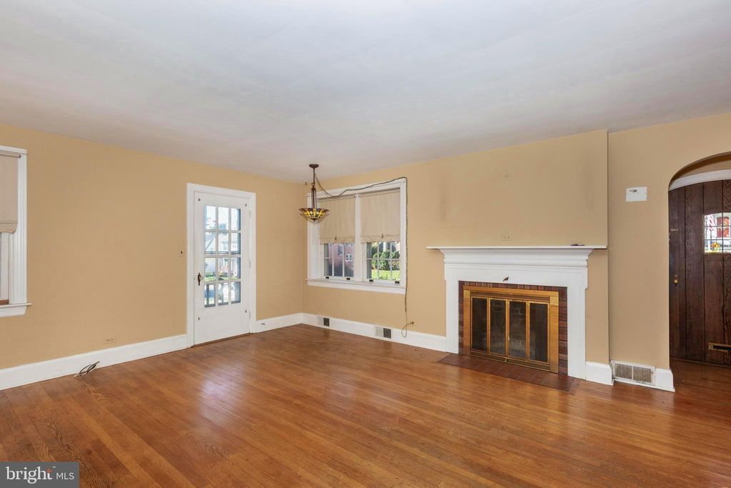 Photo of 88 W Green Street, WESTMINSTER, MD 21157 (MLS # MDCR2030904)