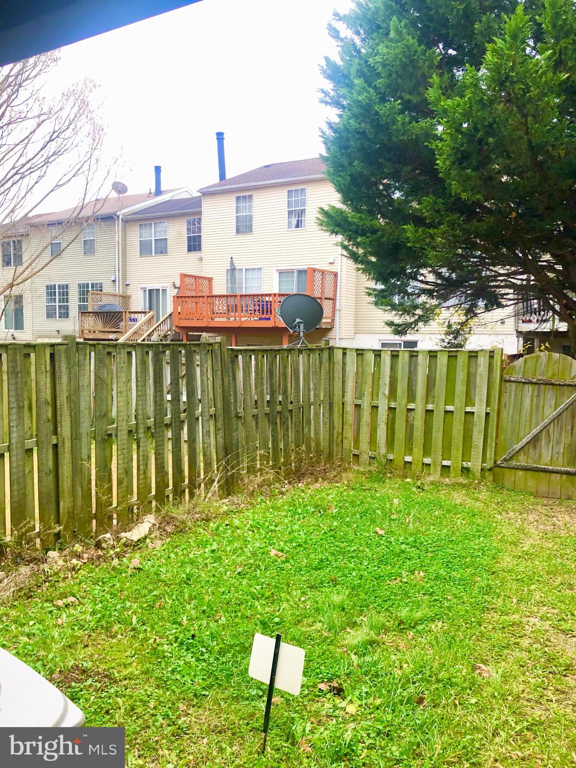 GLEN ORA - PLAT 9 - Residential Lease