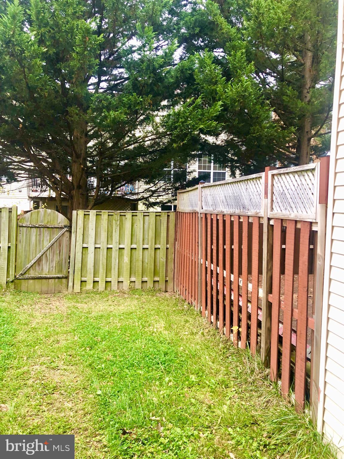 GLEN ORA - PLAT 9 - Residential Lease