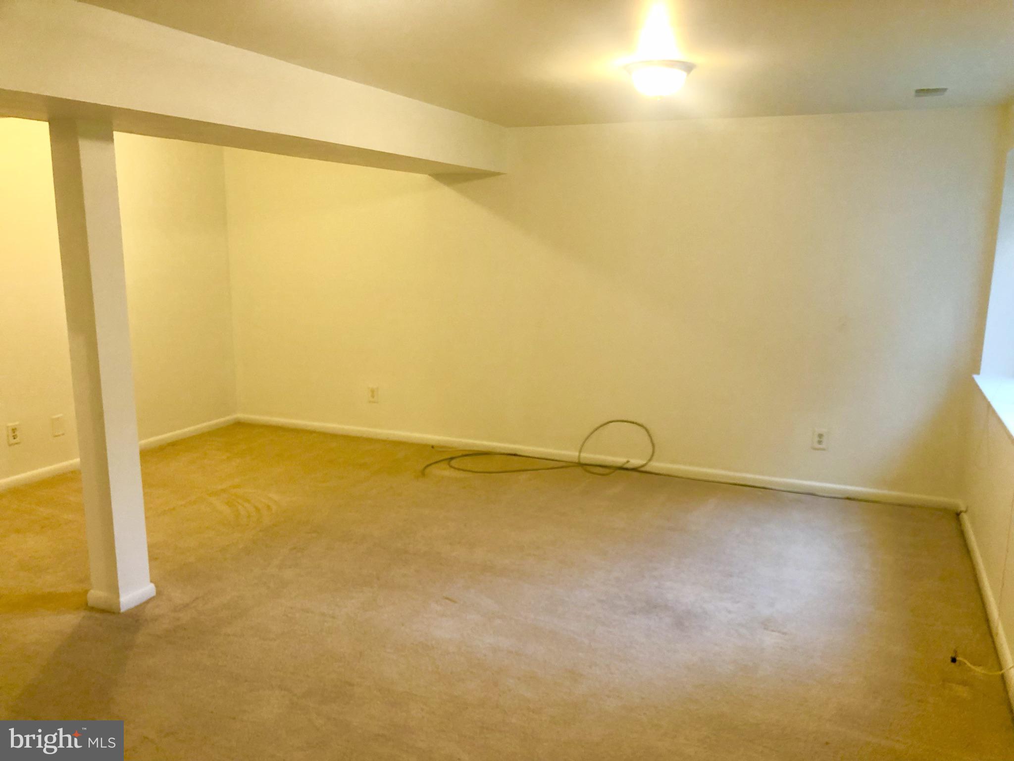 GLEN ORA - PLAT 9 - Residential Lease